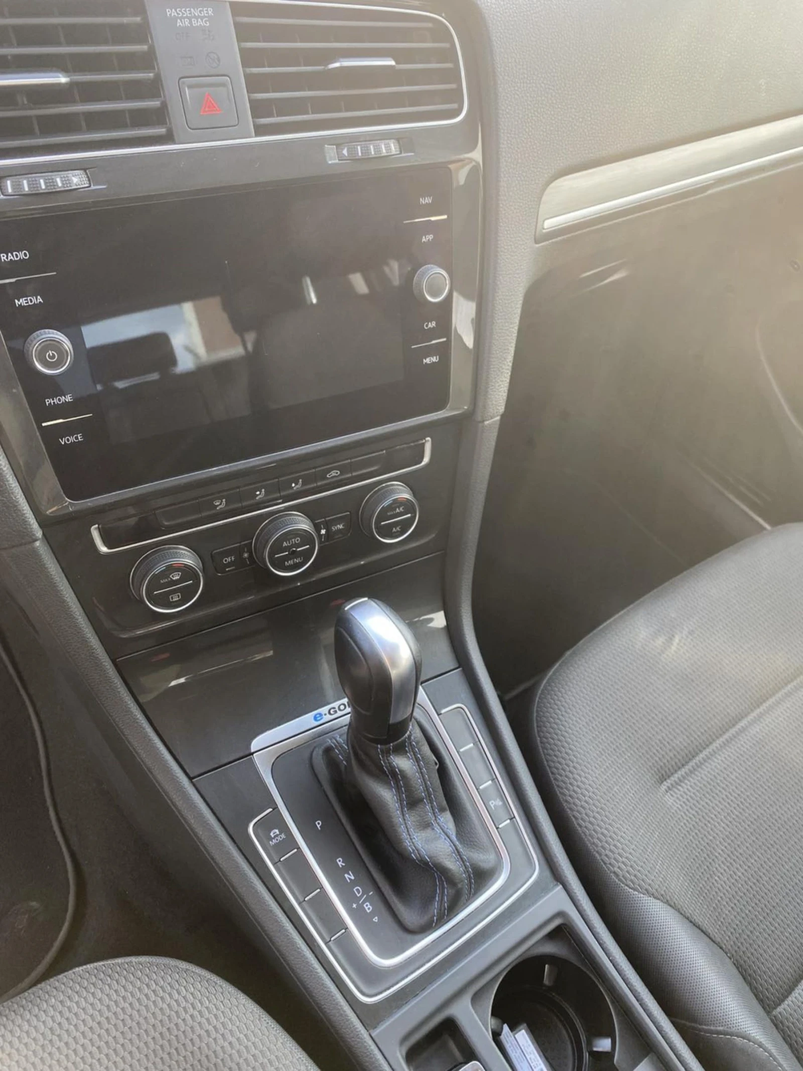 VW Golf E-GOLF - изображение 10
