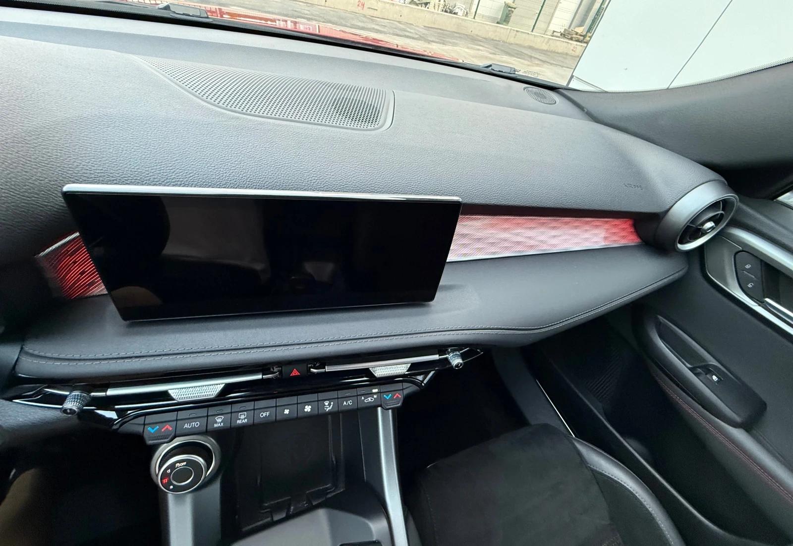 Alfa Romeo Tonale 1.5 Hybrid Speciale  | Mobile.bg — изображение 14