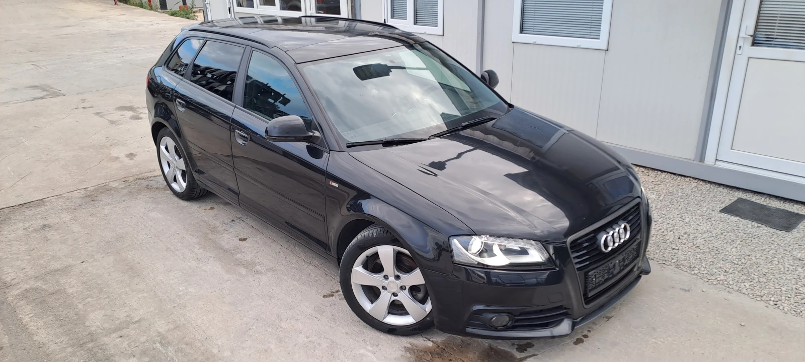Audi A3 2.0tdi DSG S-line - изображение 2