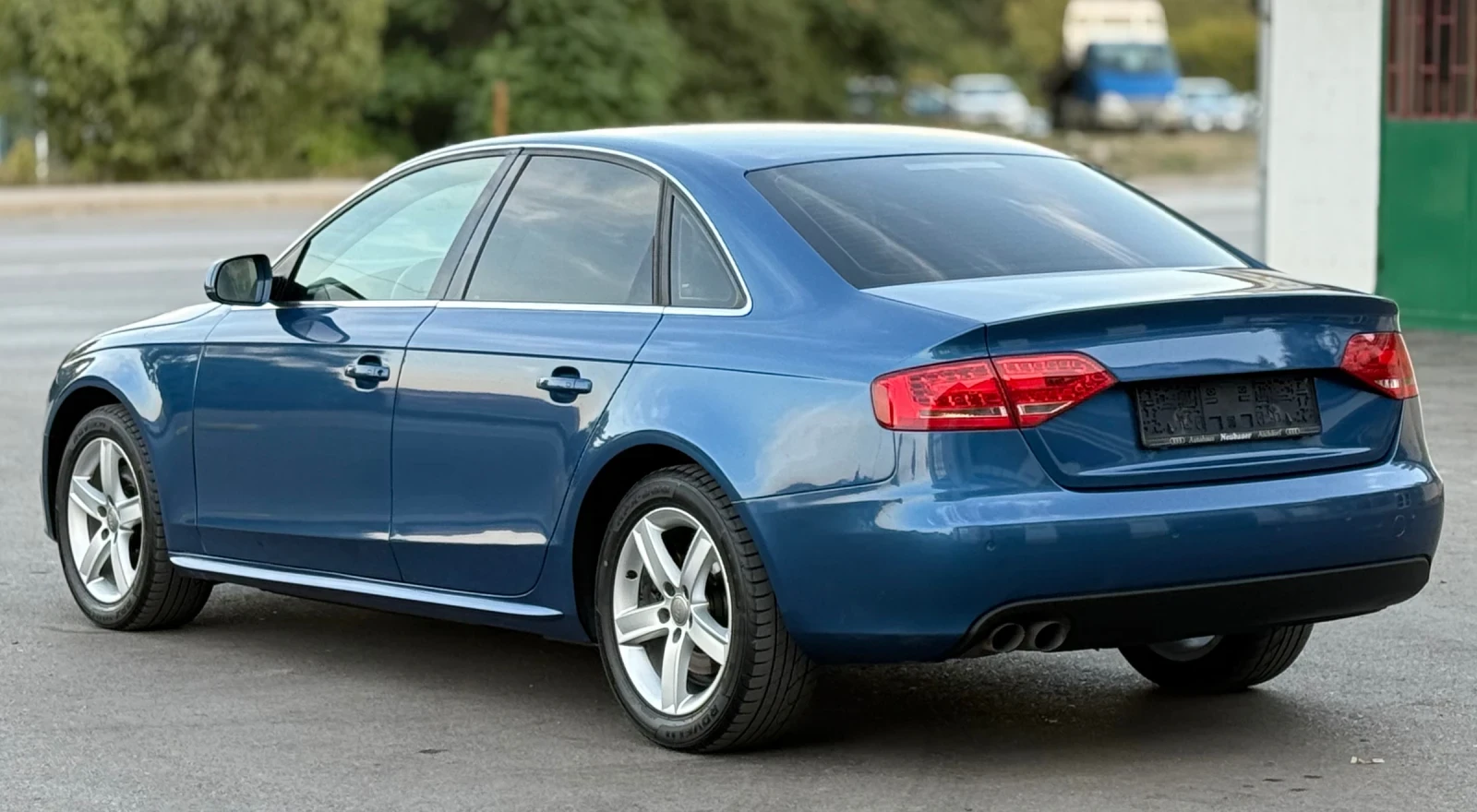 Audi A4 2.0TDi 143к.с * Ксенон* * Климатроник*  - изображение 4