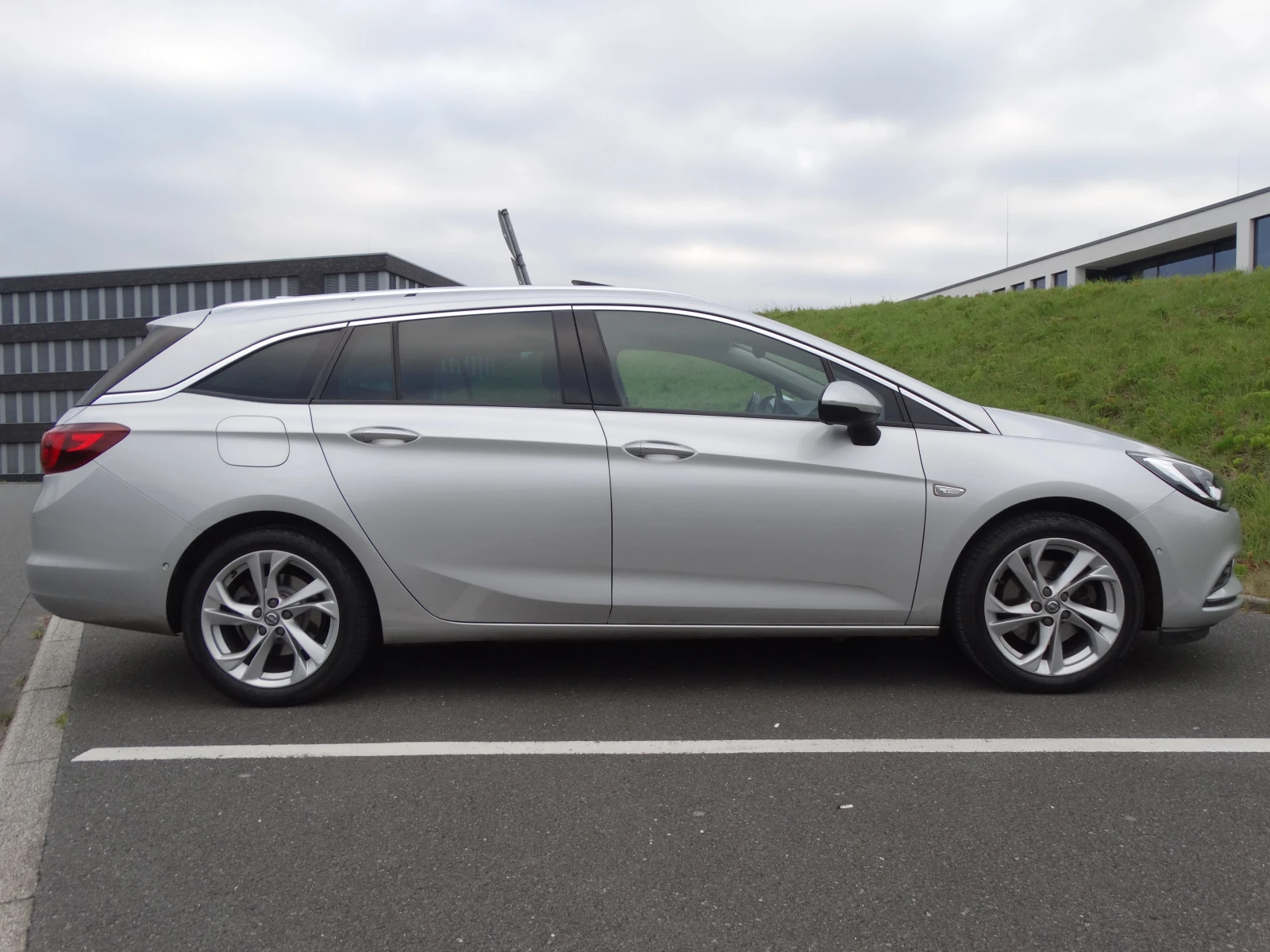 Opel Astra K 1.6 BiTurbo Diesel Ultimate - изображение 5