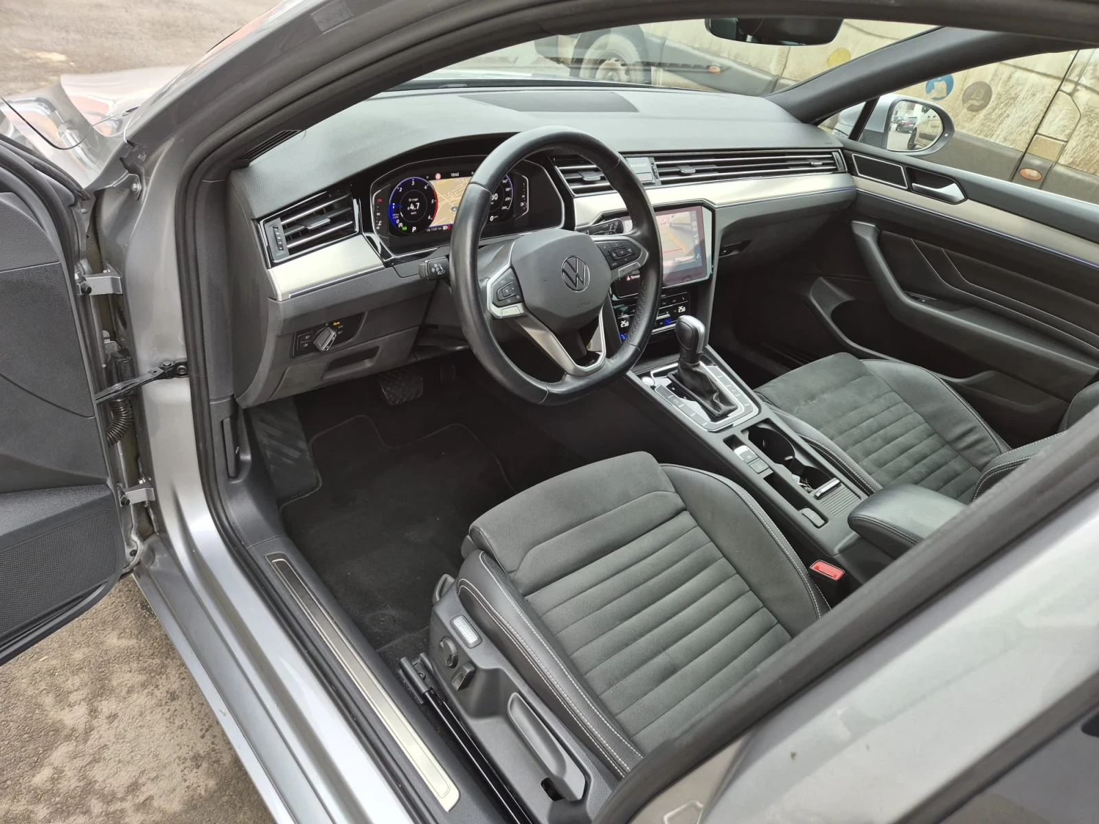 VW Passat Elegance, Digital, IQ Light, Камера, История  - изображение 7