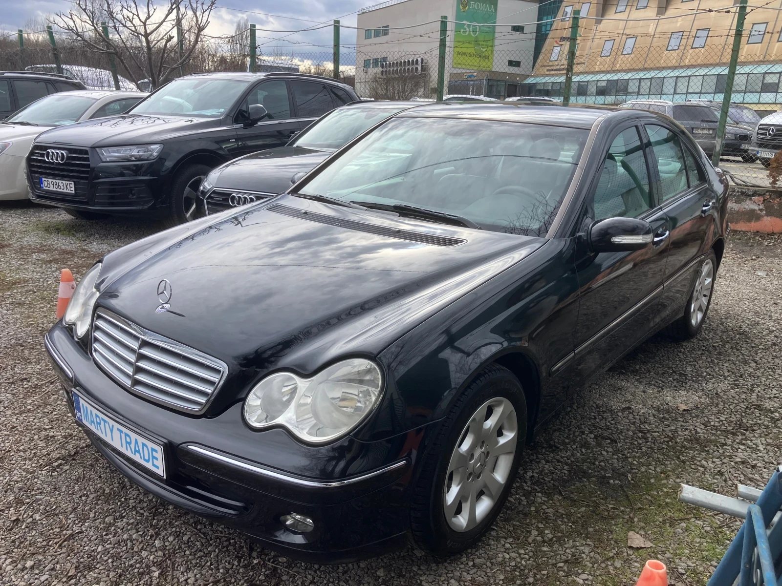 Mercedes-Benz C 220 CDI-Avangarde, снимка 3 - Автомобили и джипове - 53787275