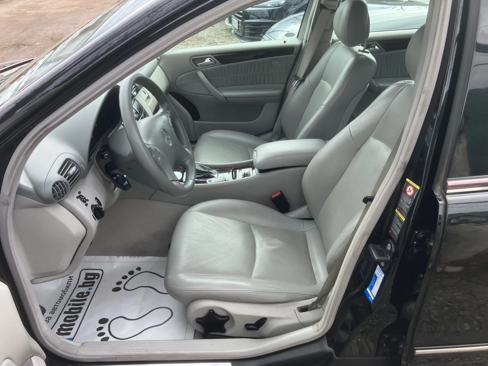 Mercedes-Benz C 220 CDI-Avangarde, снимка 9 - Автомобили и джипове - 53787275