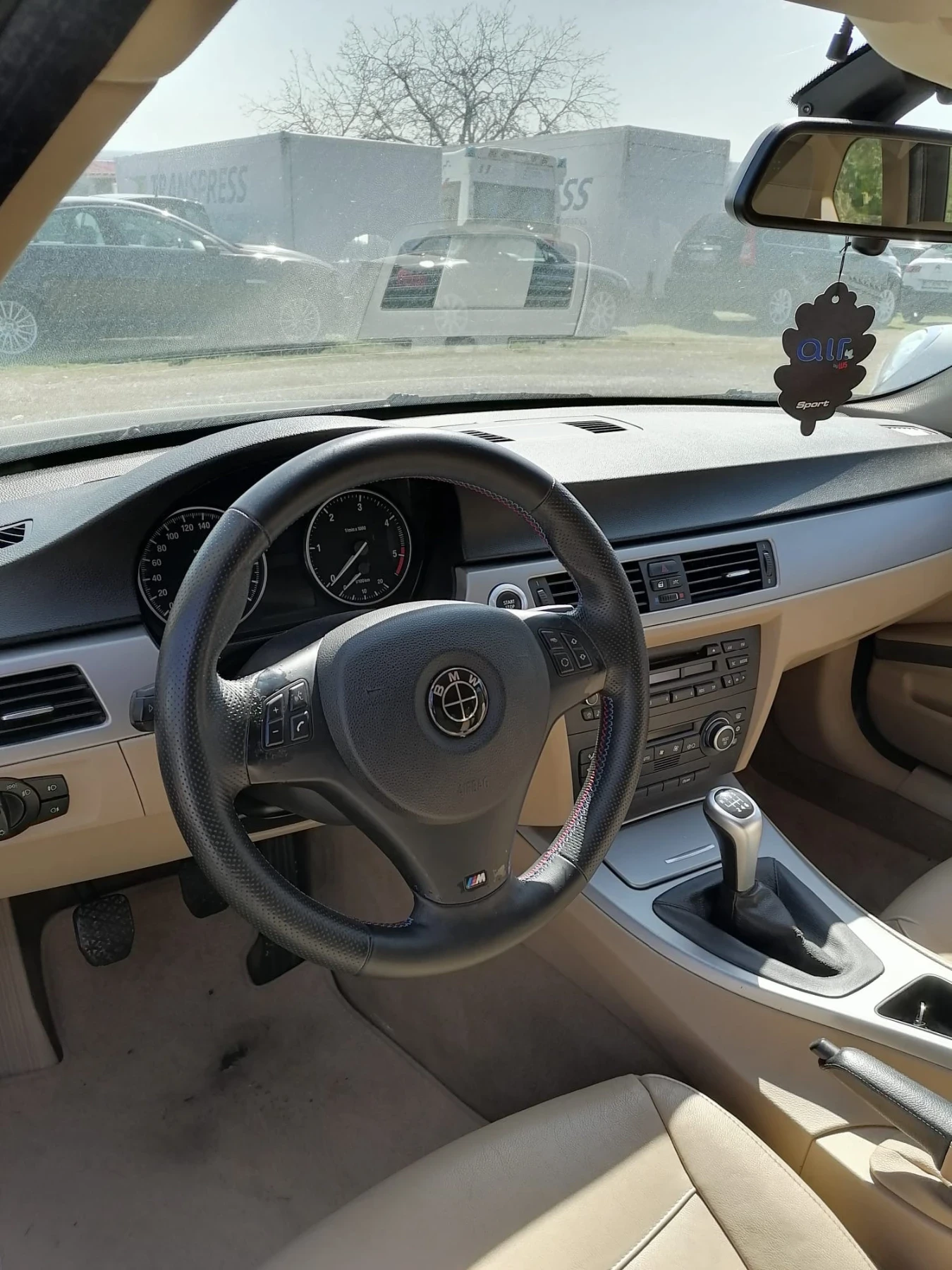 BMW 320, снимка 9 - Автомобили и джипове - 54459343