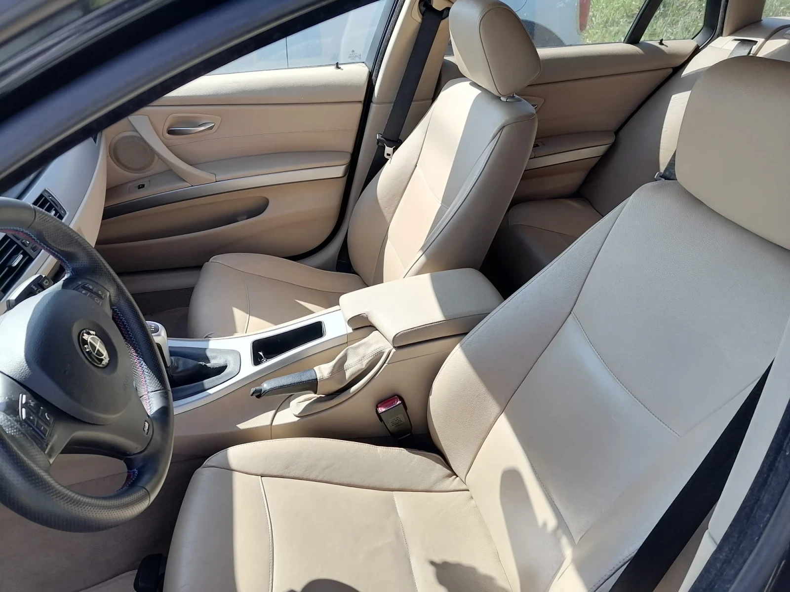 BMW 320, снимка 10 - Автомобили и джипове - 54459343