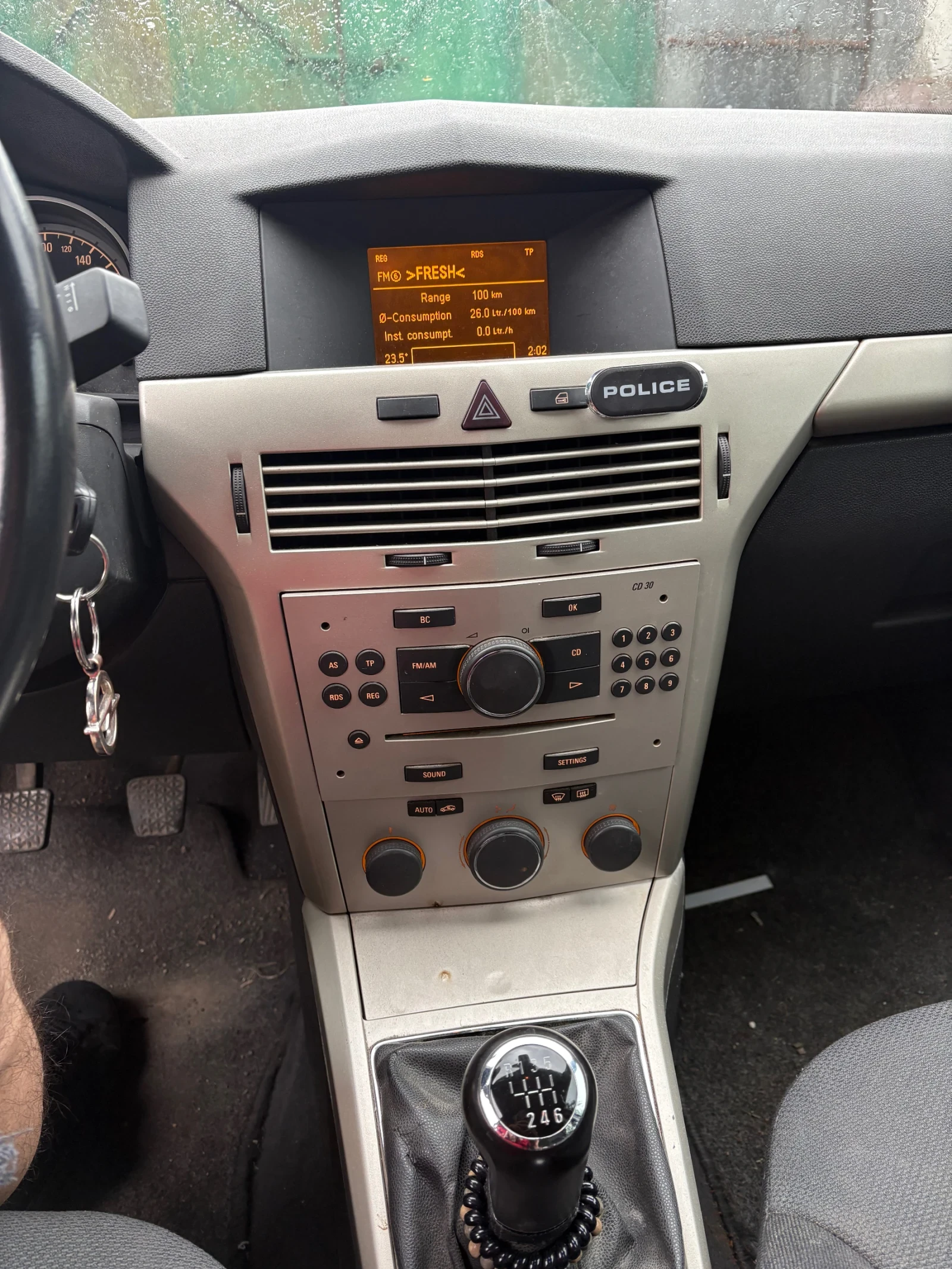 Opel Astra 1.7CDTI 110HP Facelift, снимка 11 - Автомобили и джипове - 54575604