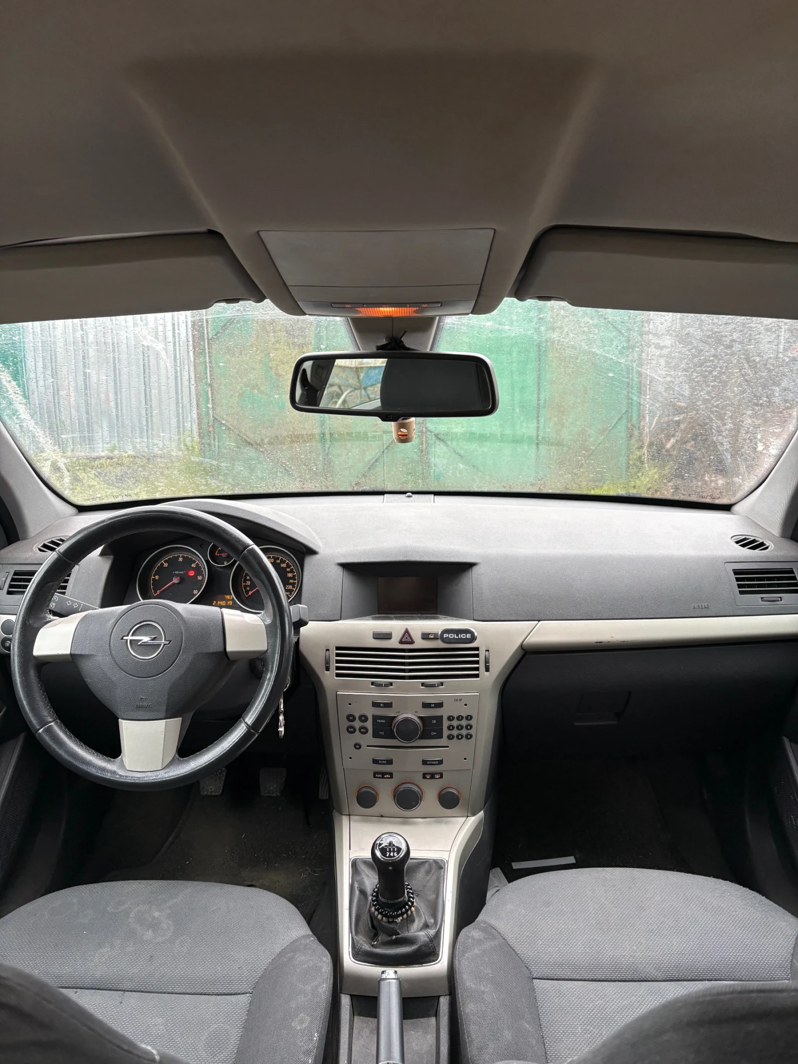 Opel Astra 1.7CDTI 110HP Facelift, снимка 13 - Автомобили и джипове - 54575604