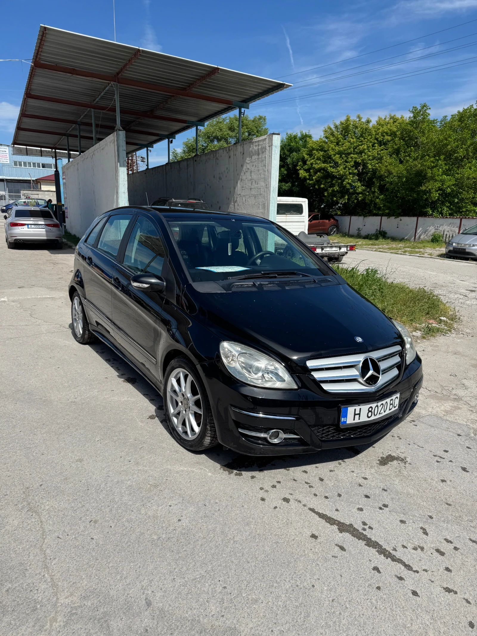 Mercedes-Benz B 180 CDI, снимка 2 - Автомобили и джипове - 54730851