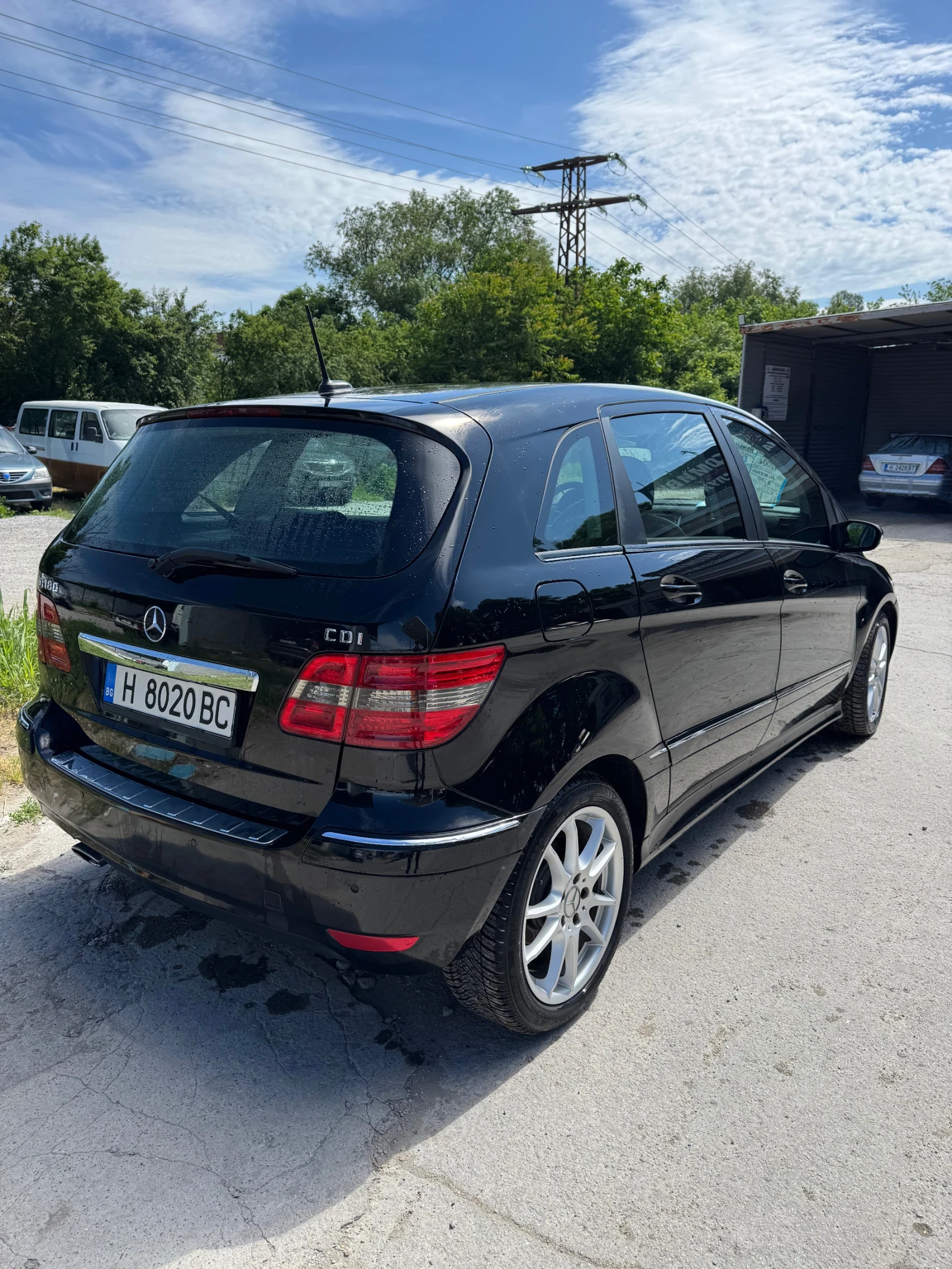 Mercedes-Benz B 180 CDI, снимка 4 - Автомобили и джипове - 54730851