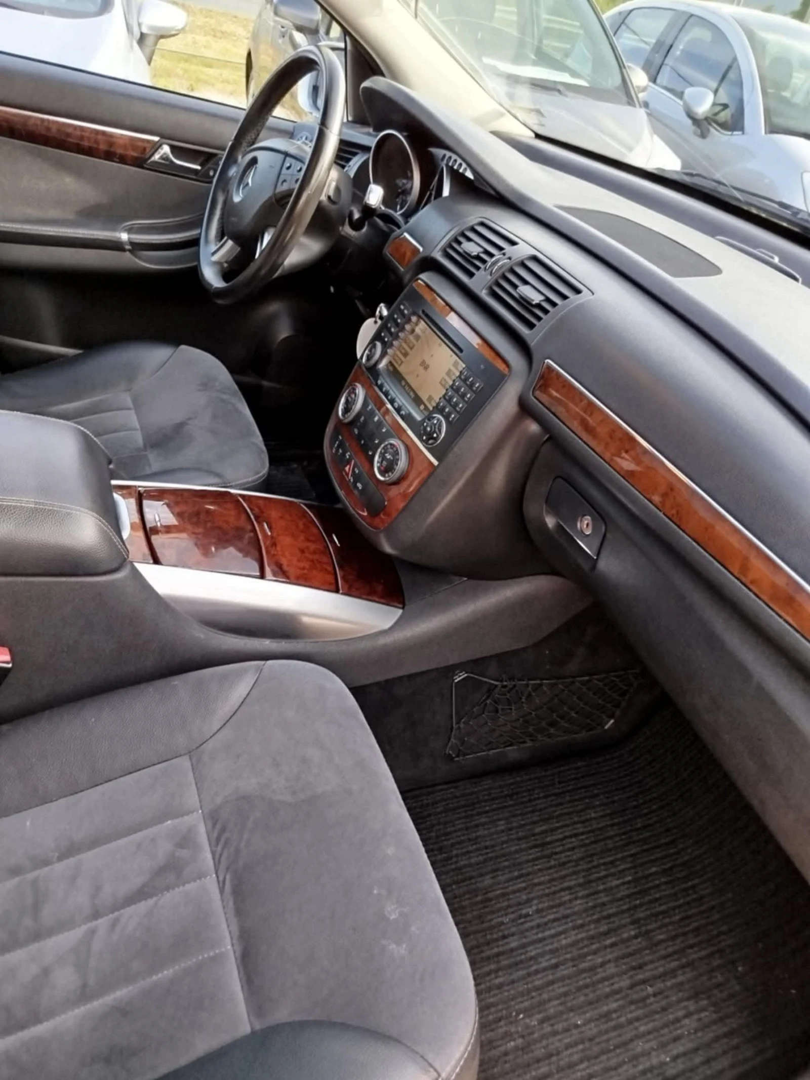 Mercedes-Benz R 320 Airmatic 4?4, снимка 4 - Автомобили и джипове - 54795166