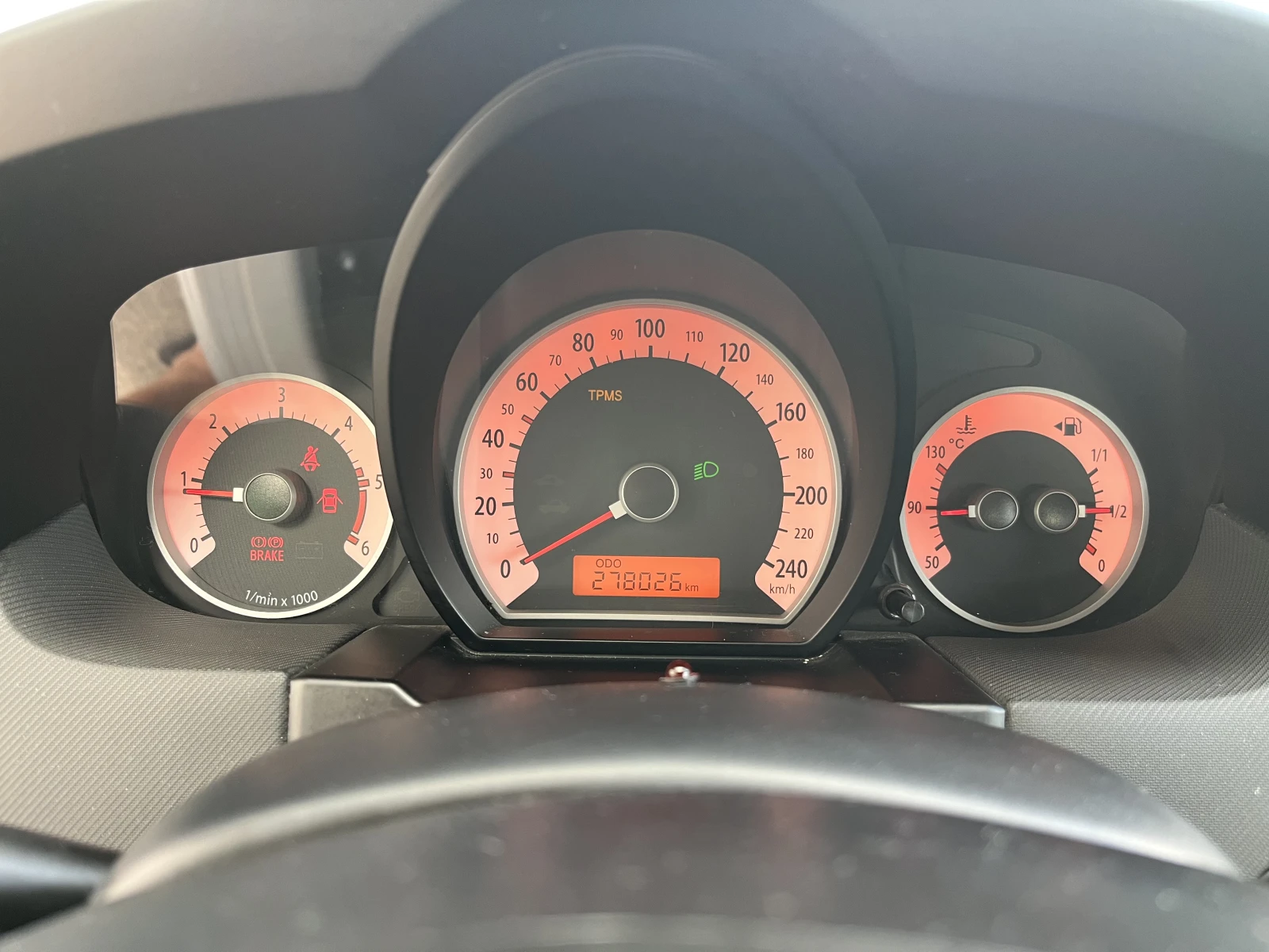 Kia Ceed EX 2.0 CRDI, снимка 11 - Автомобили и джипове - 55417501