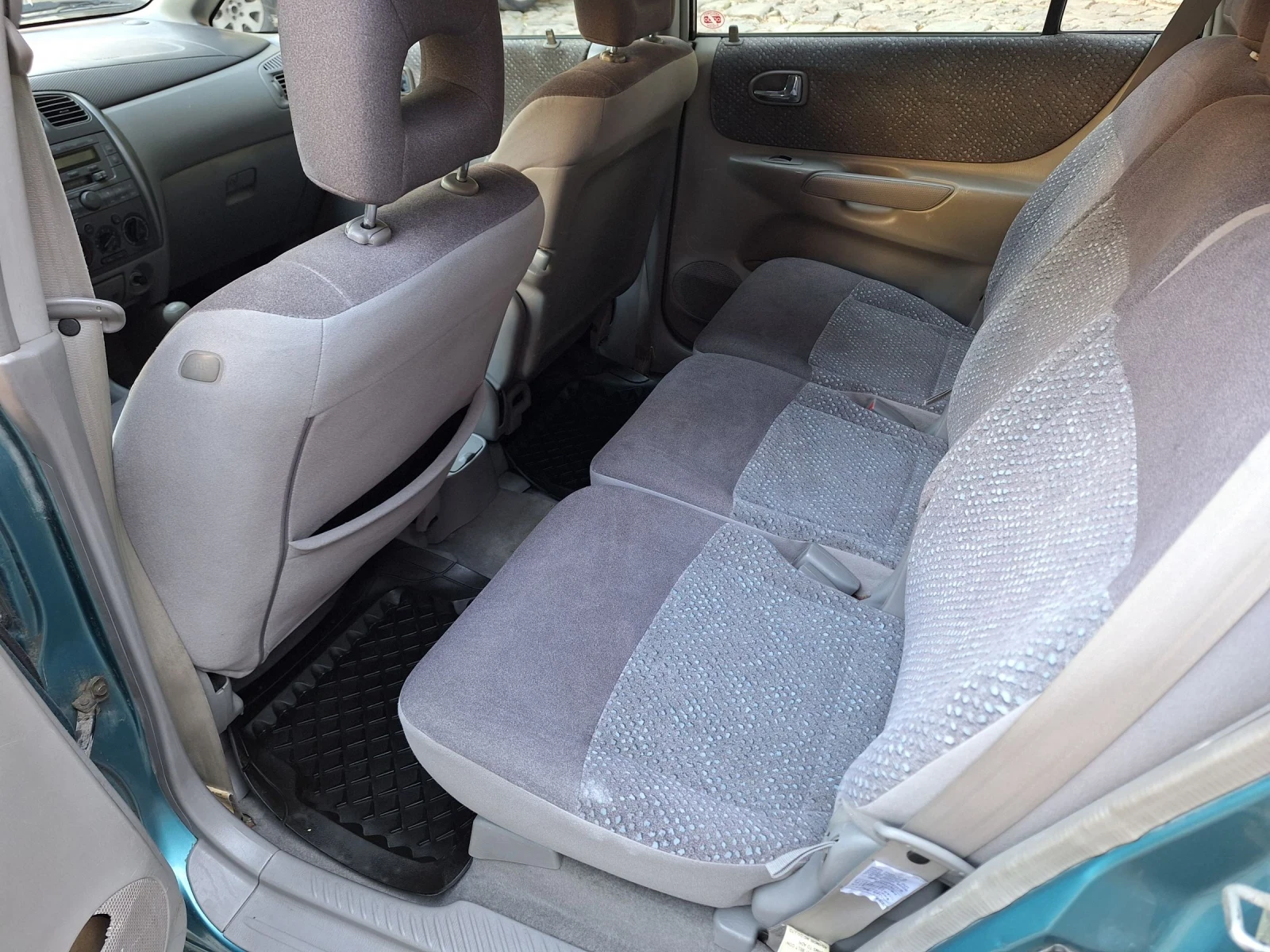 Mazda Premacy 1.8 газ бензин , снимка 12 - Автомобили и джипове - 55503753