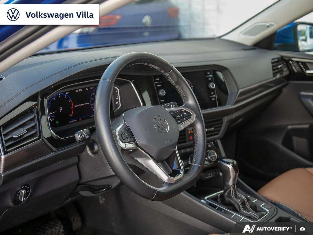 VW Jetta Highline / ПАНО / АВТОКРЕДИТ, снимка 13 - Автомобили и джипове - 55825505