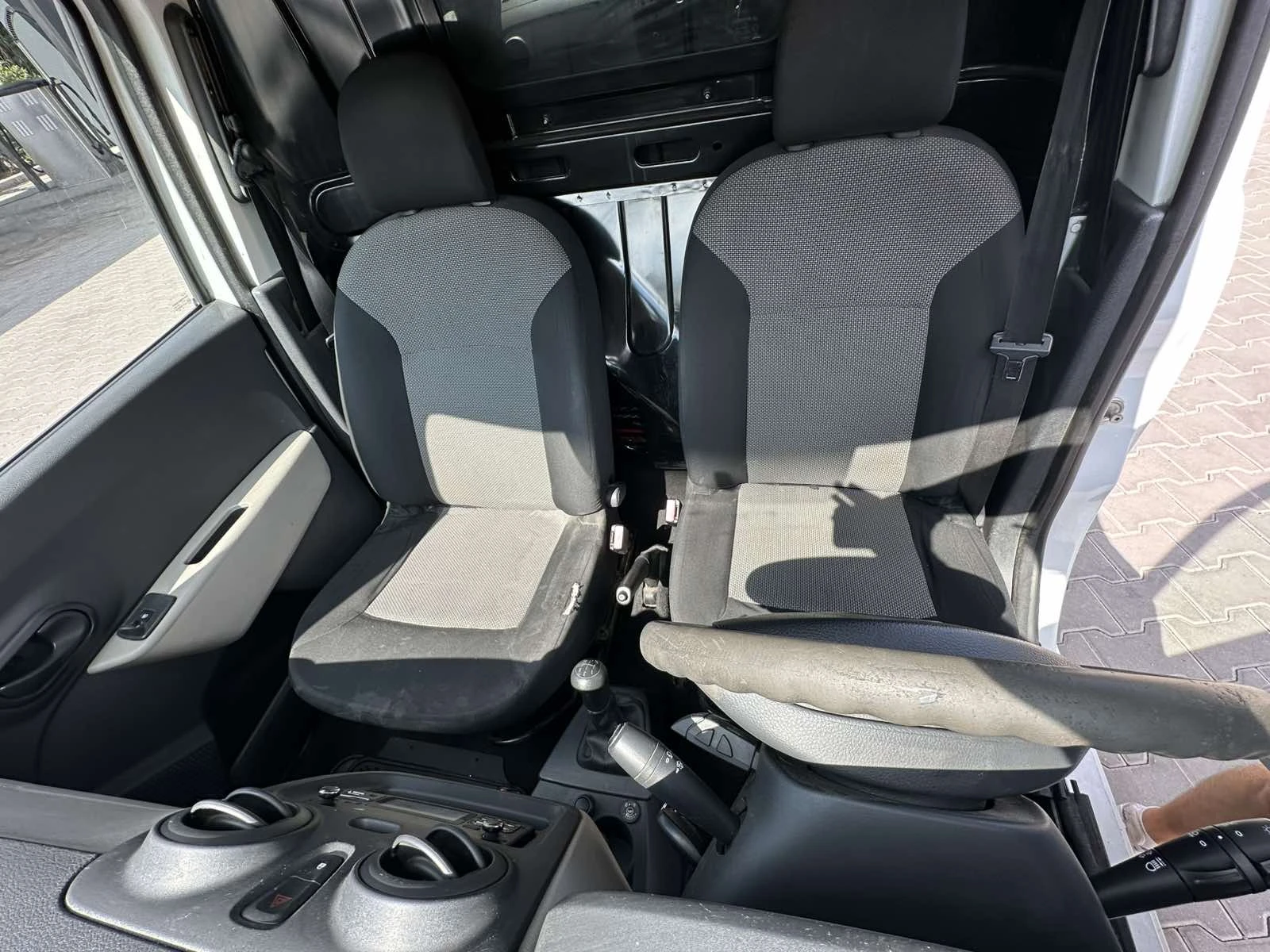 Dacia Dokker Фабрична Газ, снимка 17 - Автомобили и джипове - 56426150