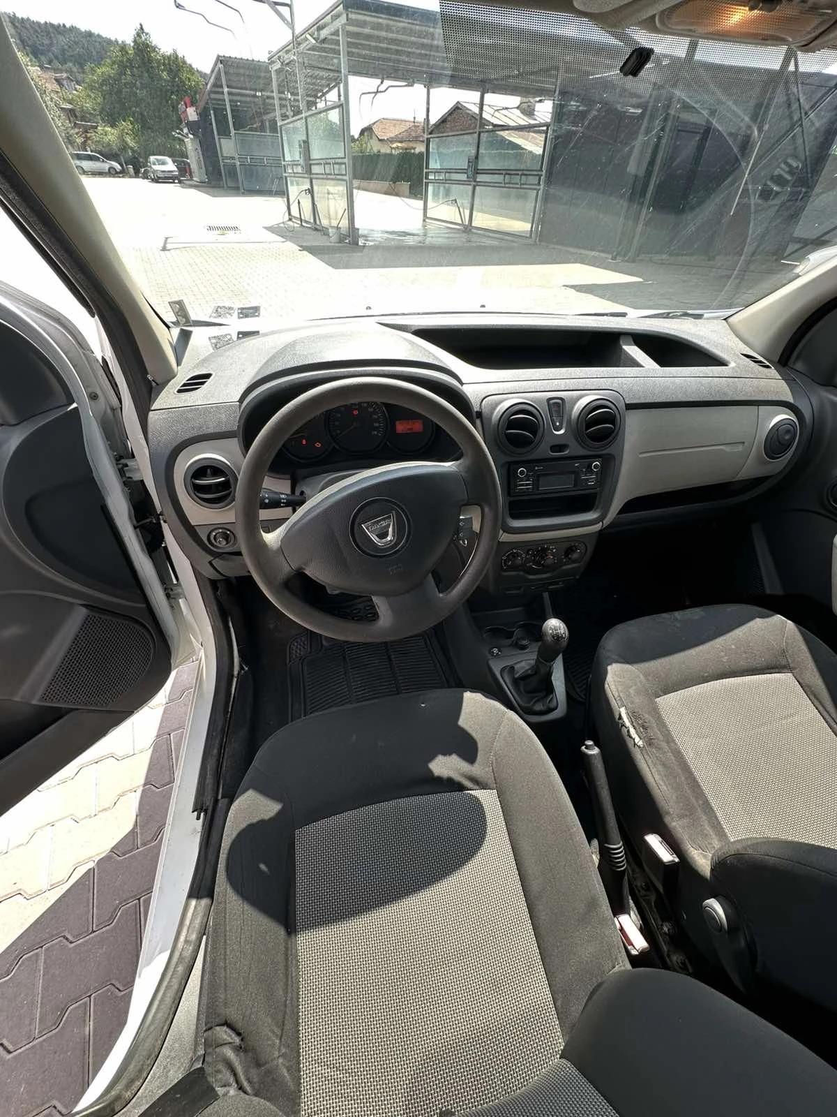 Dacia Dokker Фабрична Газ, снимка 15 - Автомобили и джипове - 56426150