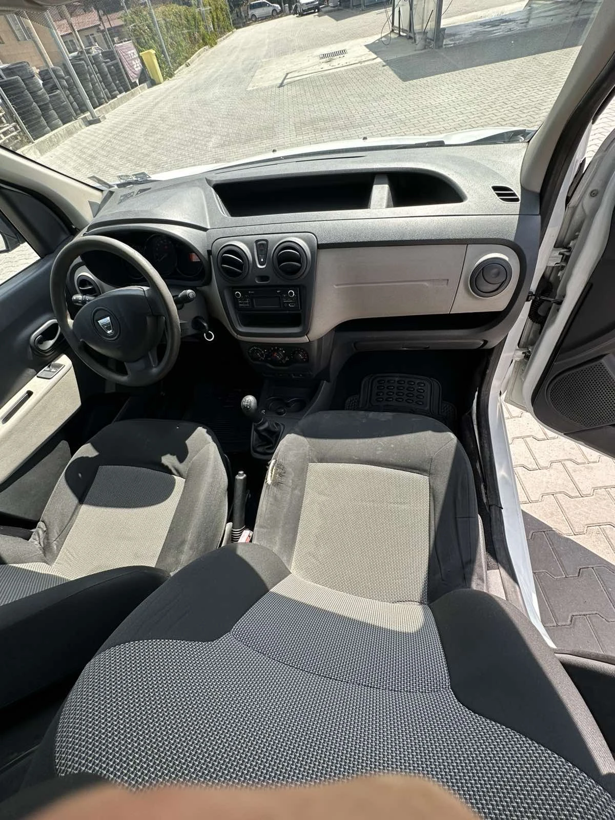 Dacia Dokker Фабрична Газ, снимка 13 - Автомобили и джипове - 56426150