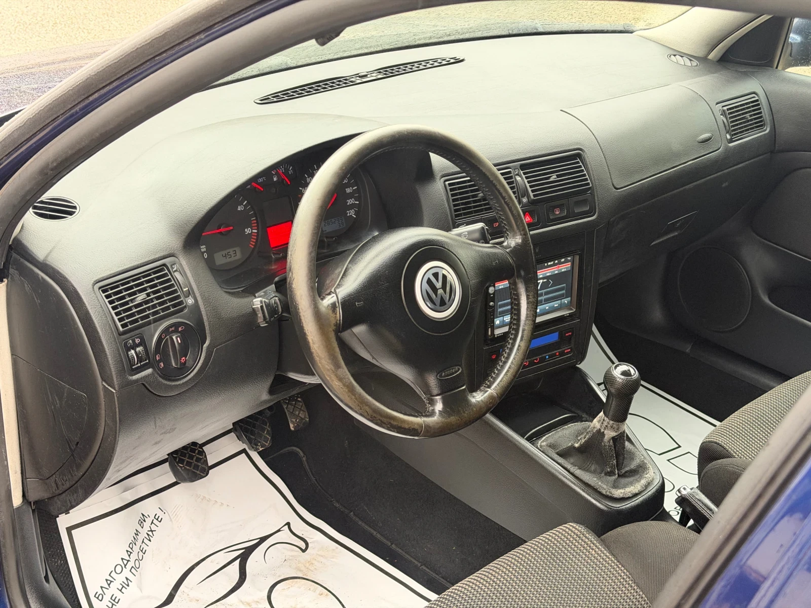 VW Golf 1.9 TDI 90, снимка 9 - Автомобили и джипове - 56739518