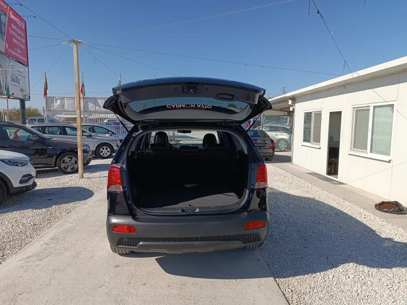 Kia Sorento 2.2 D, снимка 16 - Автомобили и джипове - 47690263