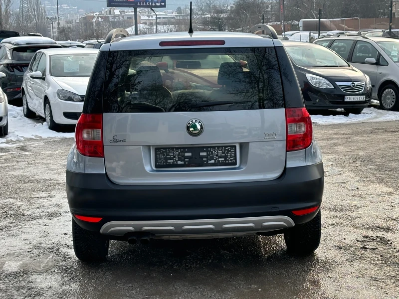 Skoda Yeti 1.6 TDI, снимка 5 - Автомобили и джипове - 48706269