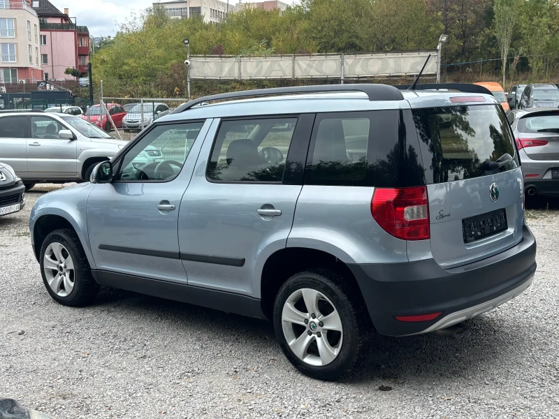 Skoda Yeti 1.6 TDI, снимка 4 - Автомобили и джипове - 48706269