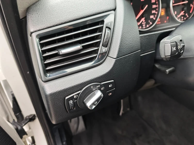 BMW X1 1.8 XDrive 4x4 , снимка 10 - Автомобили и джипове - 52045520