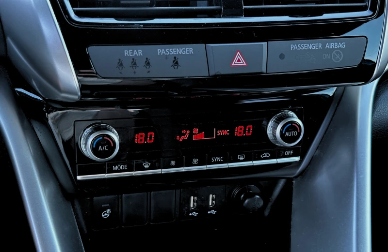 Mitsubishi Eclipse Cross Plug-In 4x4 | 360 Камера | ЛИЗИНГ, снимка 13 - Автомобили и джипове - 52652681