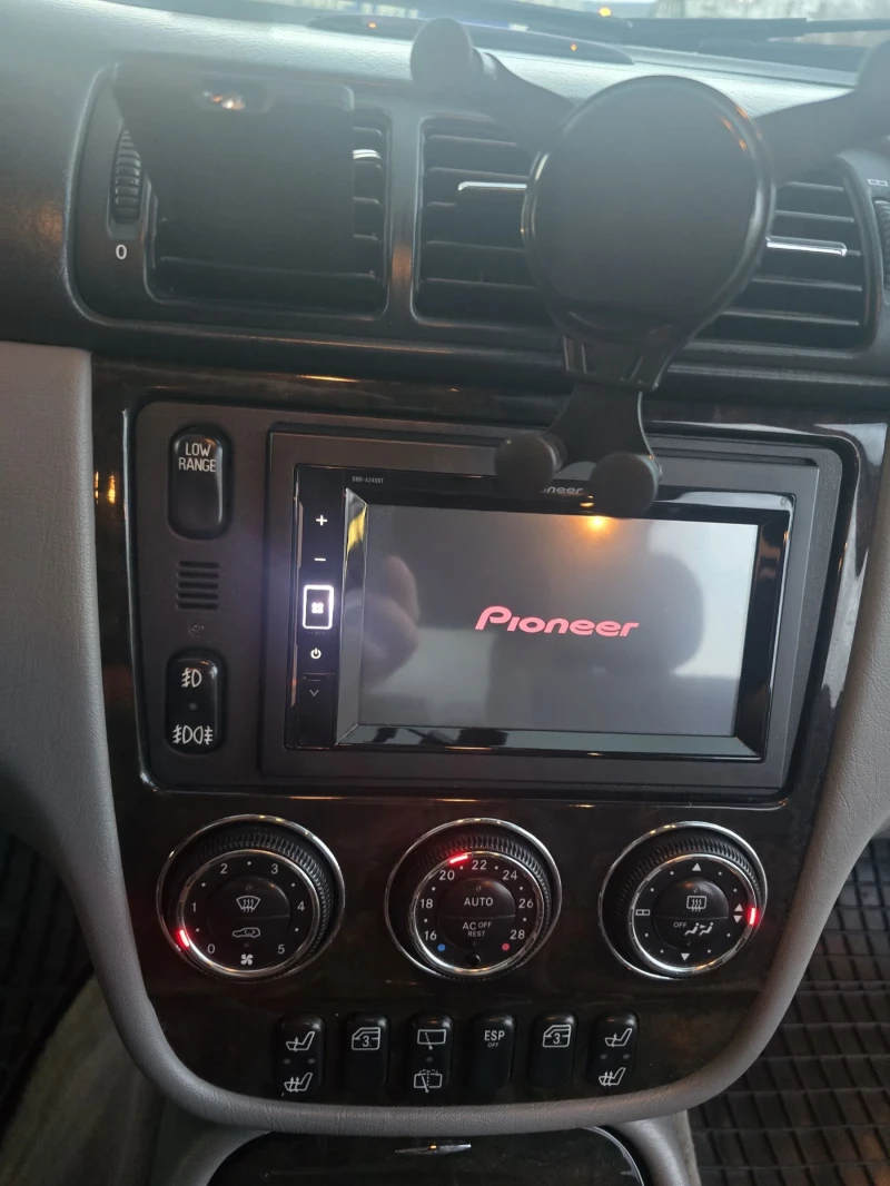 Mercedes-Benz ML 270, снимка 10 - Автомобили и джипове - 52653857