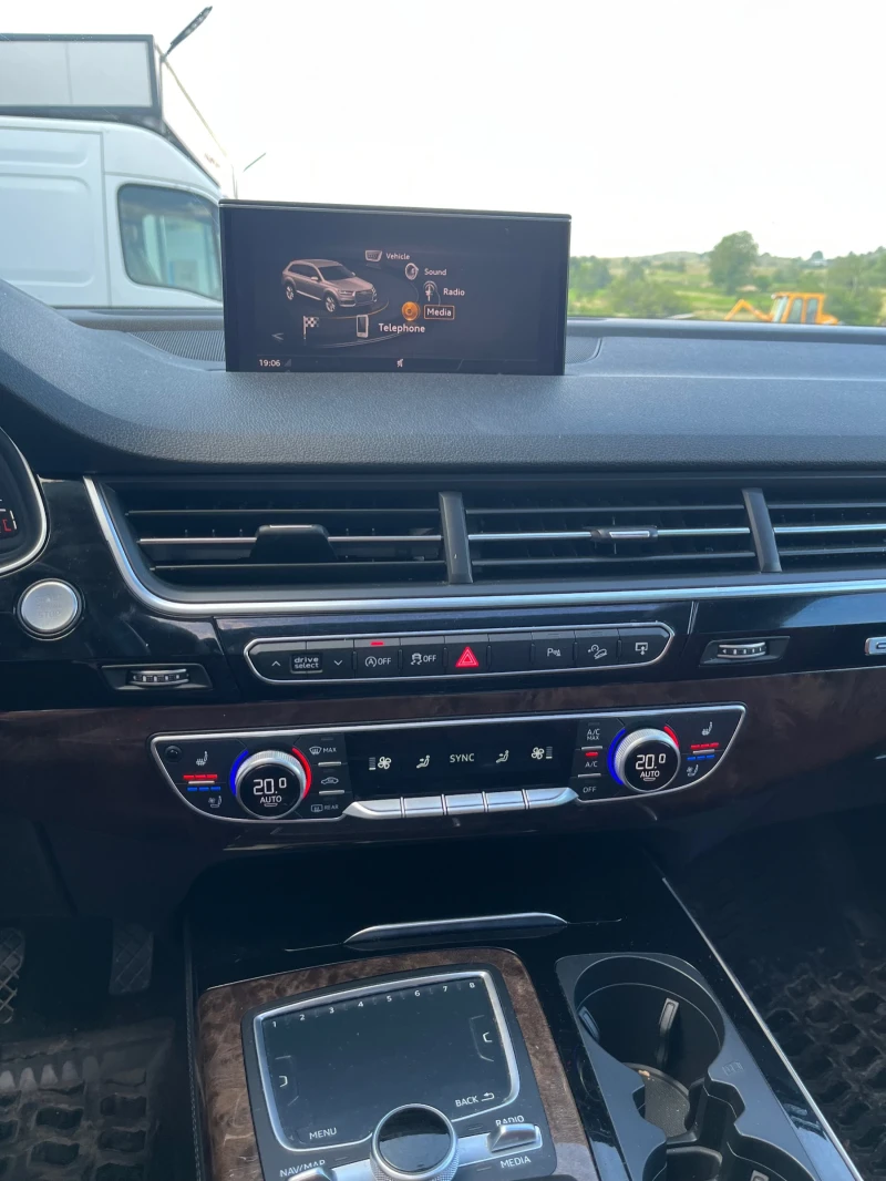 Audi Q7 3.0T 333 , снимка 8 - Автомобили и джипове - 52853477