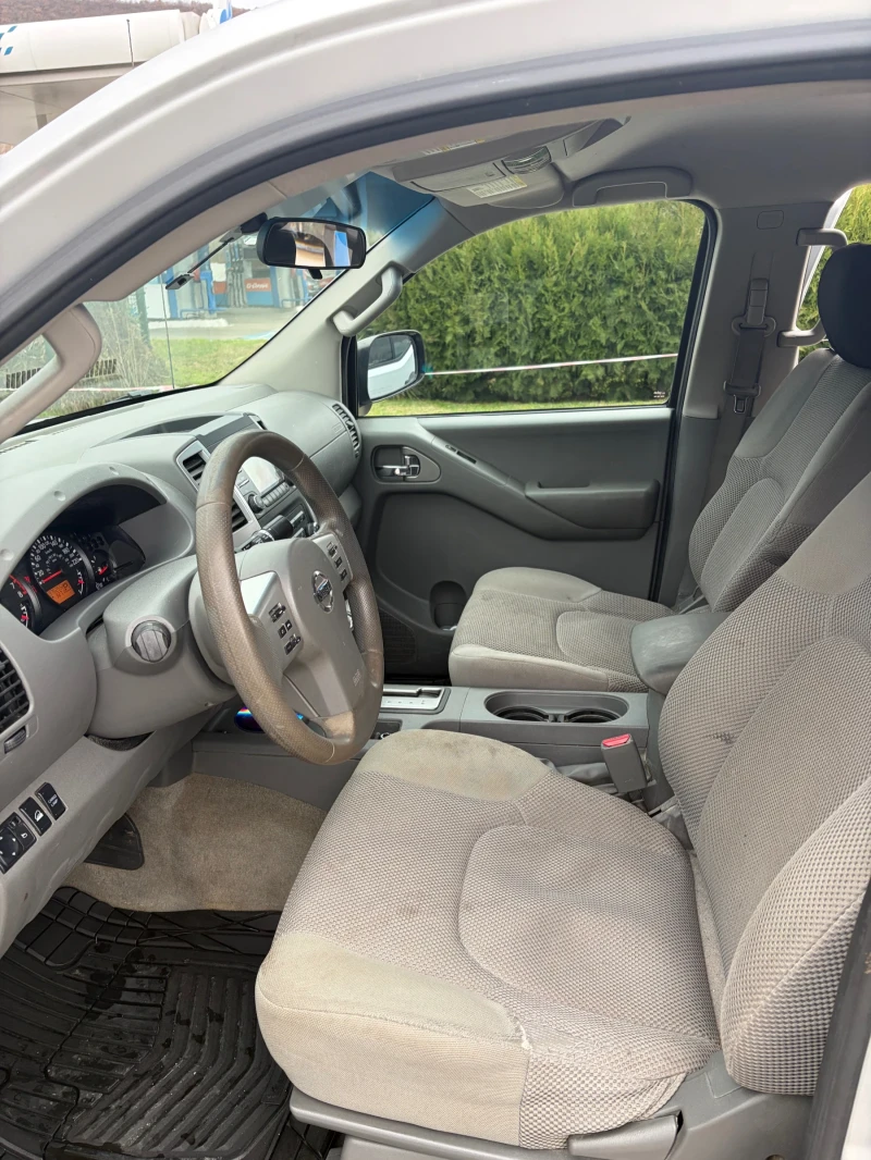 Nissan Frontier Пикап, снимка 15 - Автомобили и джипове - 52978388