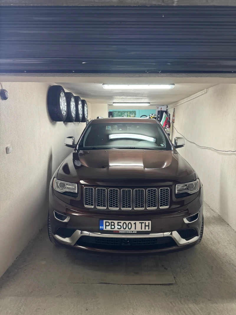 Jeep Grand cherokee 5.7 HEMI SUMMIT, снимка 10 - Автомобили и джипове - 53527415