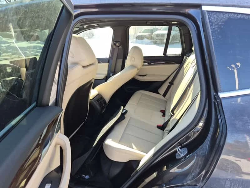 BMW X3 xDrive30e | ПАНО | Keyless | 360  | CARFAX , снимка 8 - Автомобили и джипове - 53719112