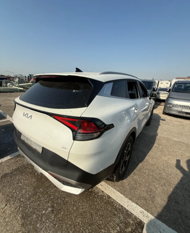 Kia Sportage 2.2 CRDI 4x4 - OЧАКВАН ВНОС, снимка 4 - Автомобили и джипове - 54067322