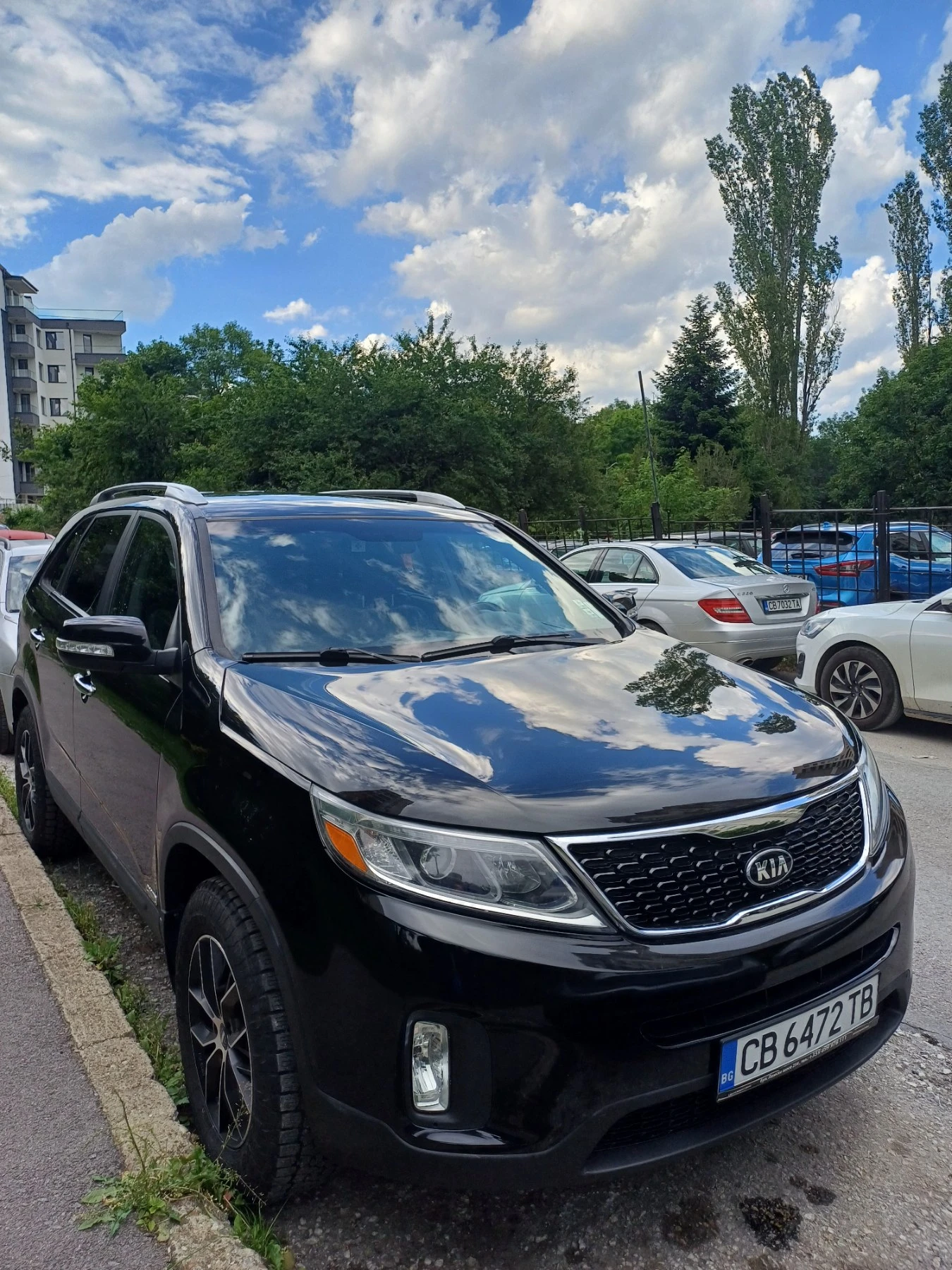 Kia Sorento SUV III (UM) - изображение 2