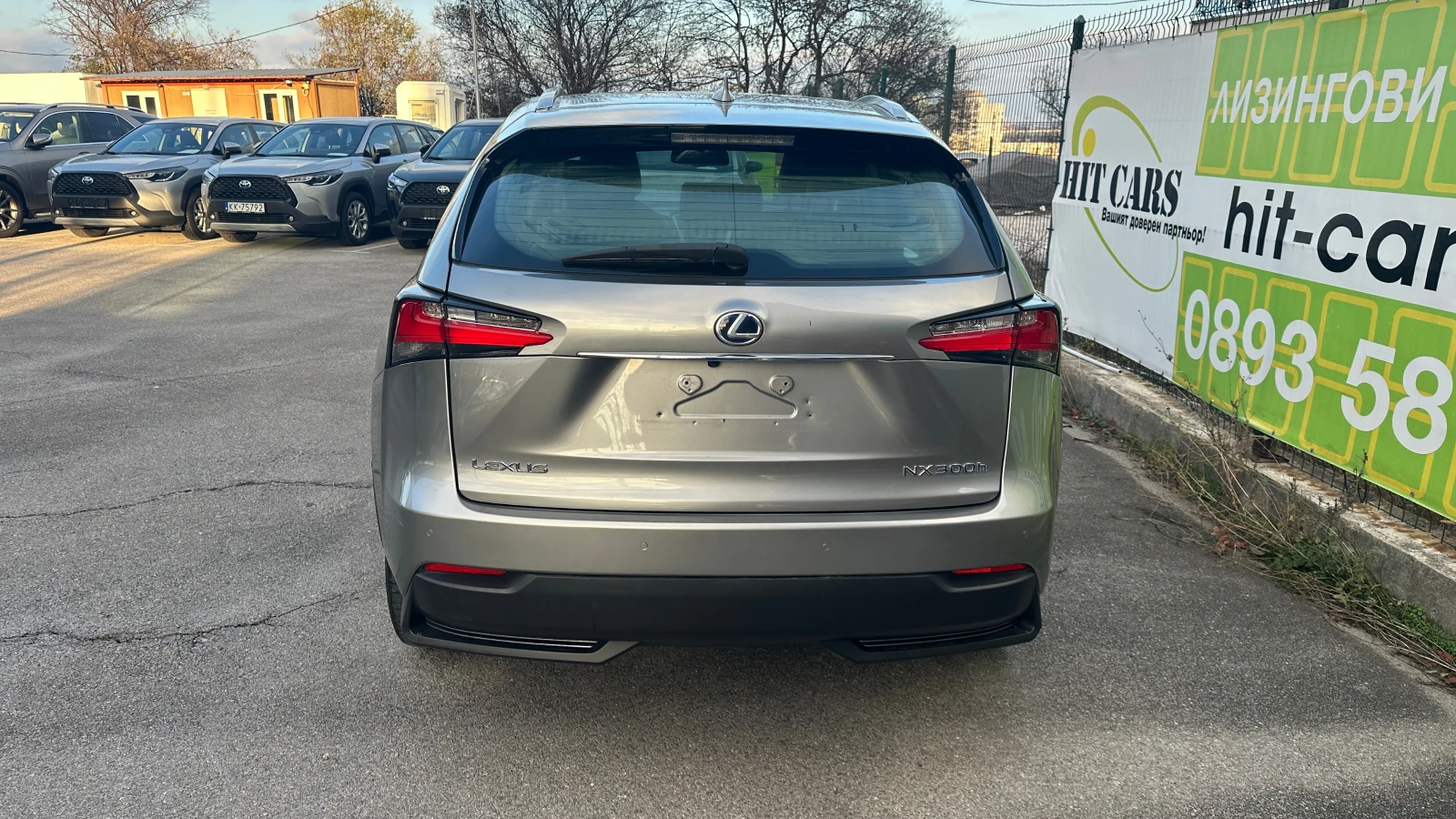 Lexus NX 300h Executive 4x4 - изображение 7