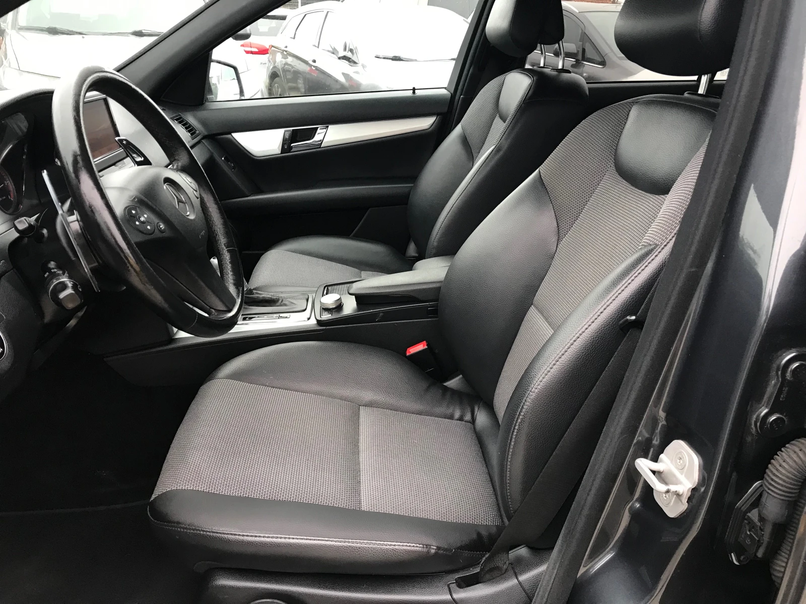 Mercedes-Benz C 250 AMG-AUTOM.-FULL, снимка 10 - Автомобили и джипове - 53659639