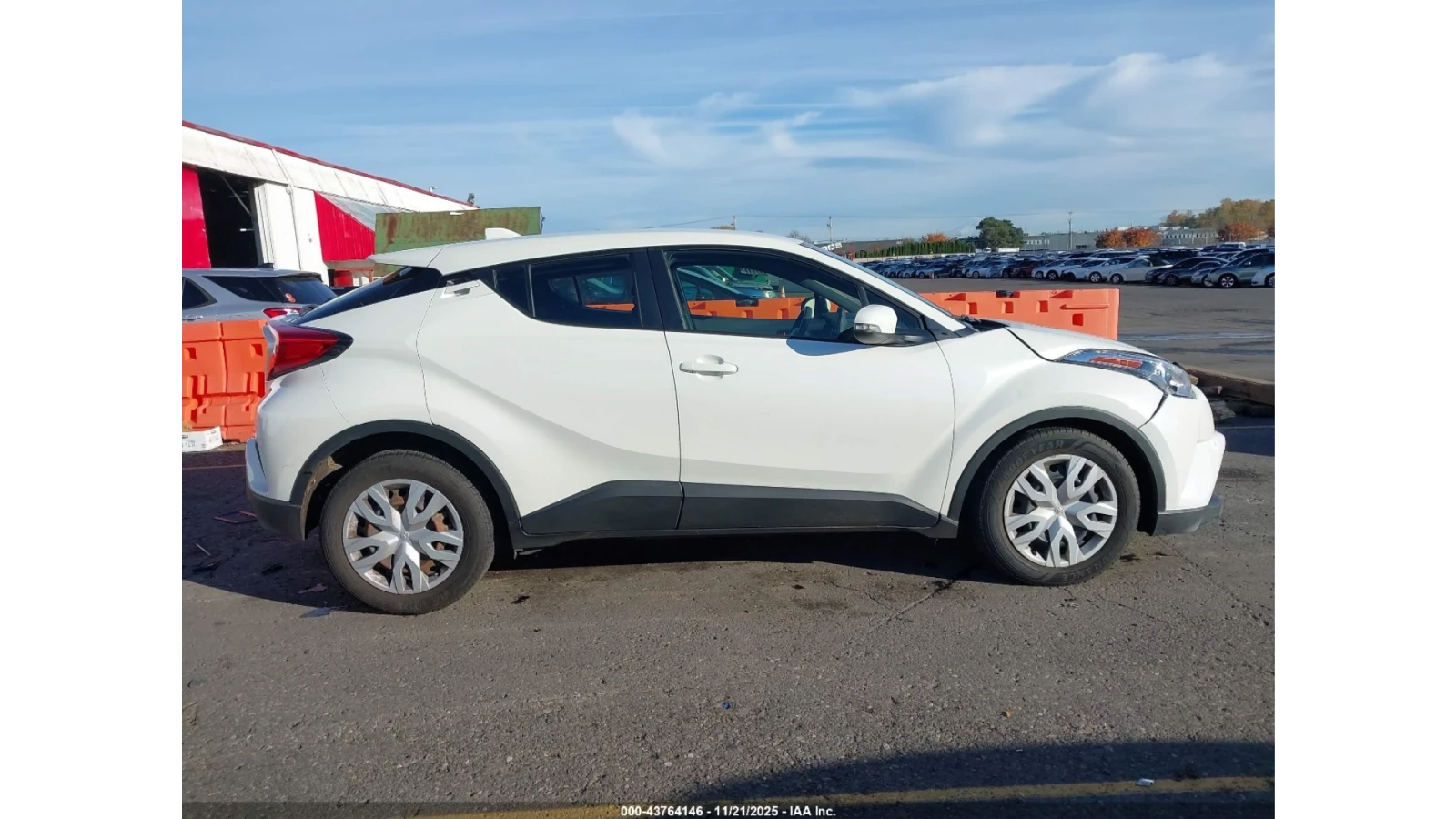 Toyota C-HR * ПАРКТРОНИК* НАВИ* , снимка 5 - Автомобили и джипове - 53754961