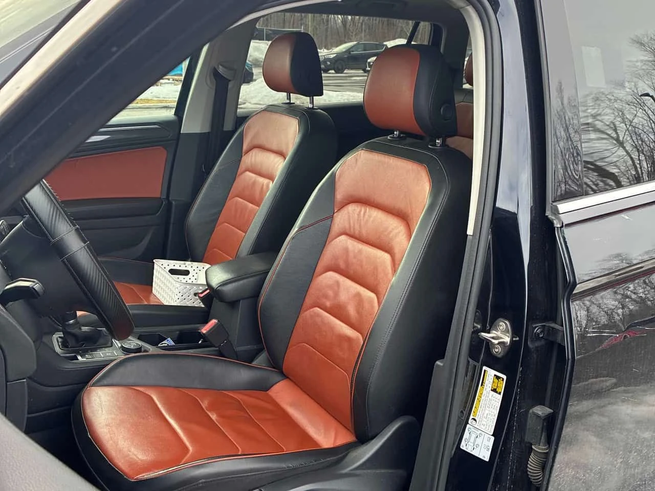 VW Tiguan * Highline * ПОДГРЕВ* KEYLESS* PANO* , снимка 11 - Автомобили и джипове - 53854827