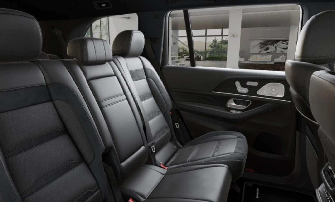 Mercedes-Benz GLS 63 AMG /4-MATIC/FACELIFT/NIGHT/PANO/BURM/360/HEAD UP/, снимка 9 - Автомобили и джипове - 54123644