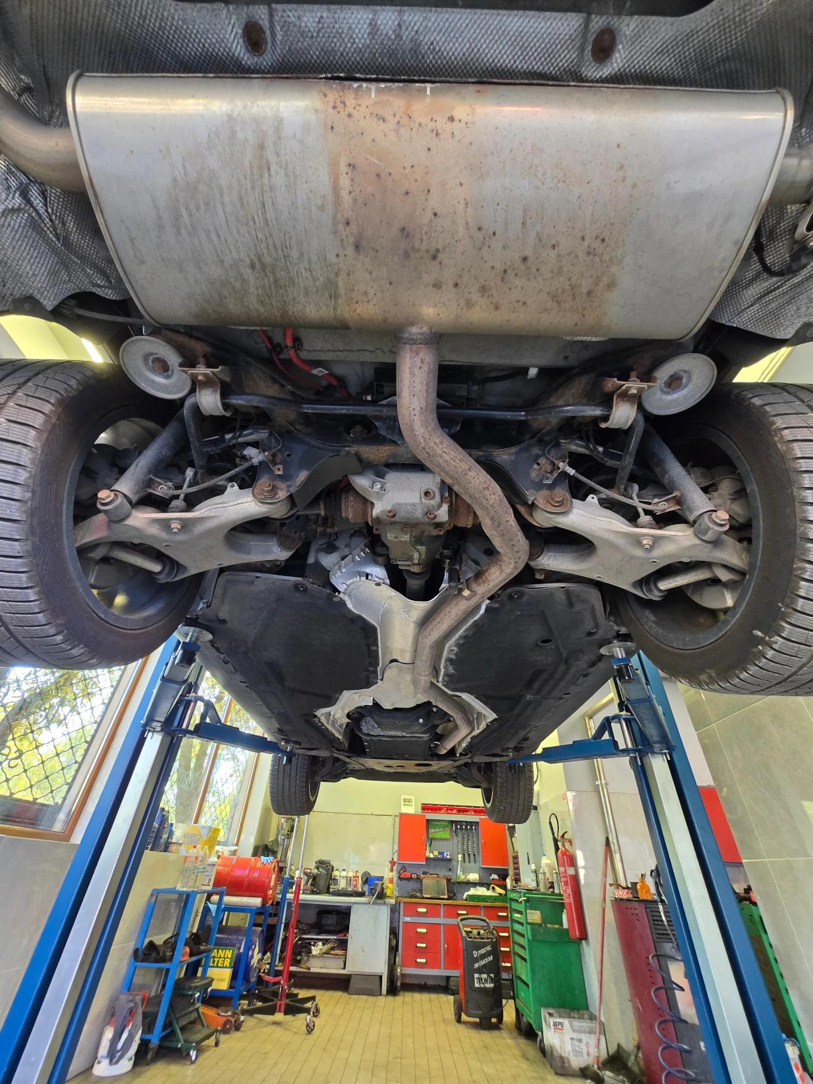 BMW X6 3.5i, снимка 13 - Автомобили и джипове - 54340252