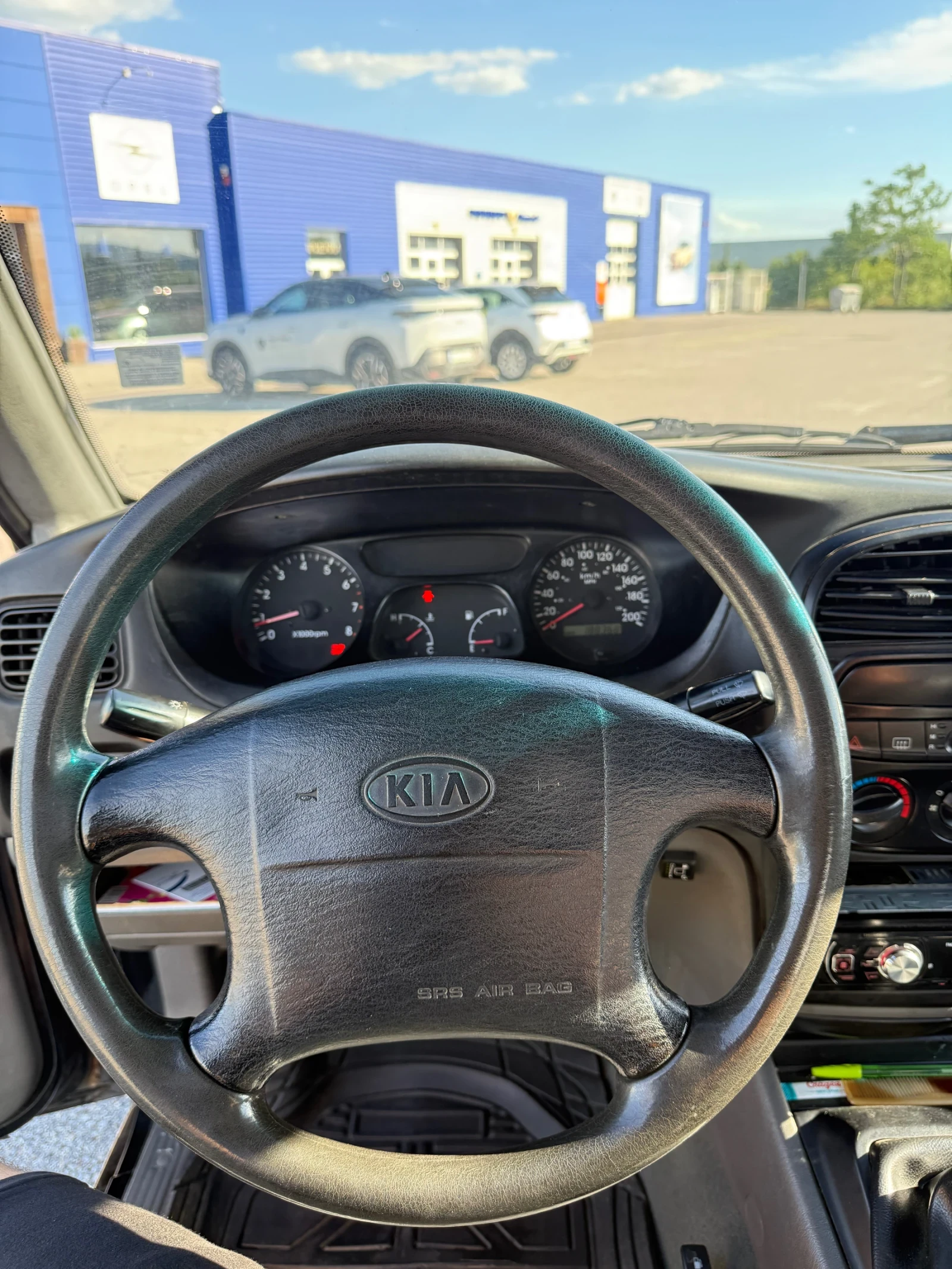 Kia Sportage 2.0 LPG, снимка 6 - Автомобили и джипове - 54800201