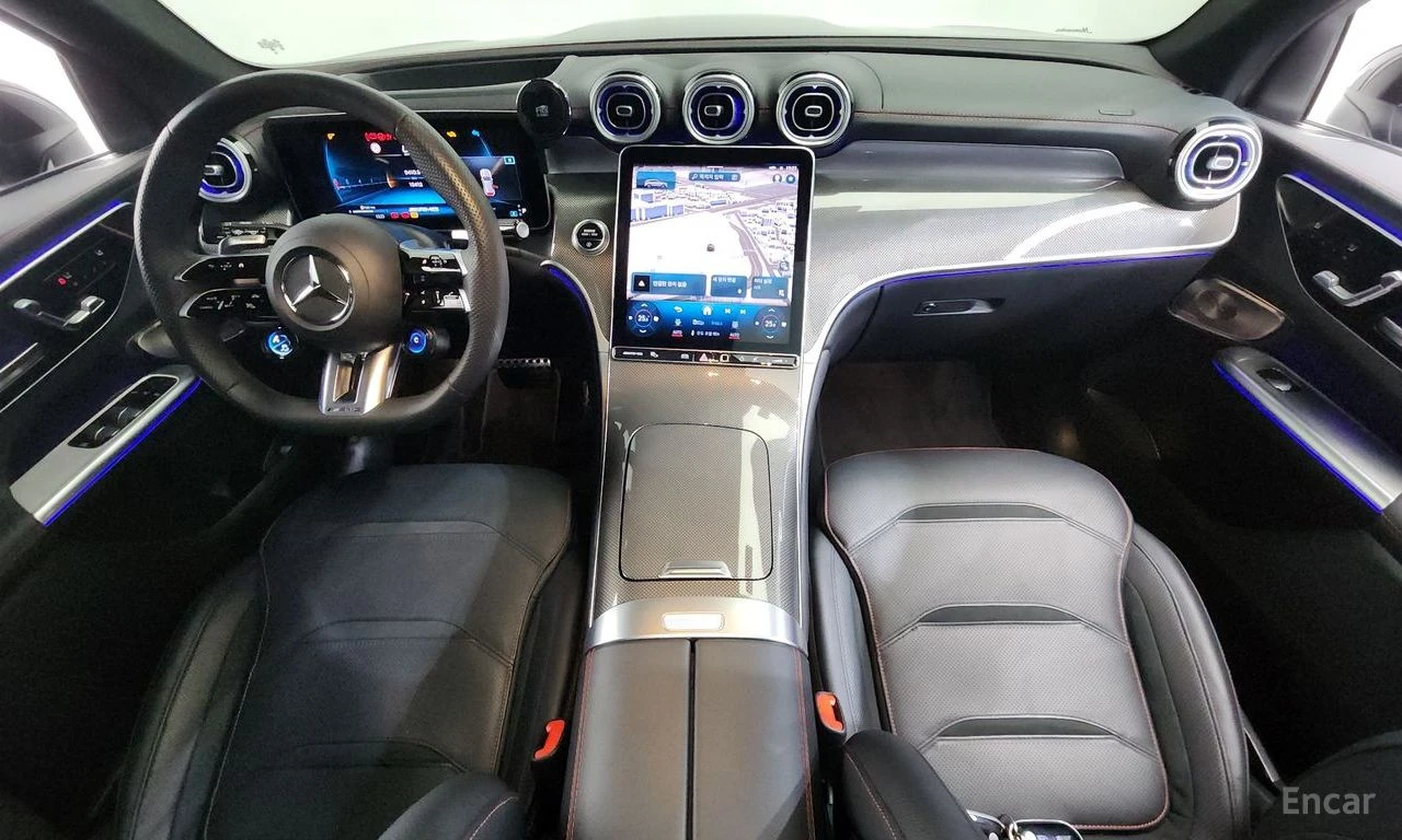 Mercedes-Benz GLC 43 AMG 4MATIC* BURMESTER* HEAD-UP* DISTRONIC* 360 CAM* , снимка 9 - Автомобили и джипове - 54827844