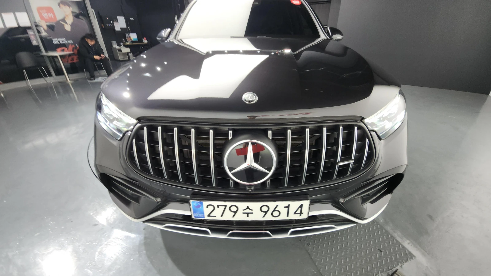 Mercedes-Benz GLC 43 AMG 4MATIC* BURMESTER* HEAD-UP* DISTRONIC* 360 CAM* , снимка 3 - Автомобили и джипове - 54827844