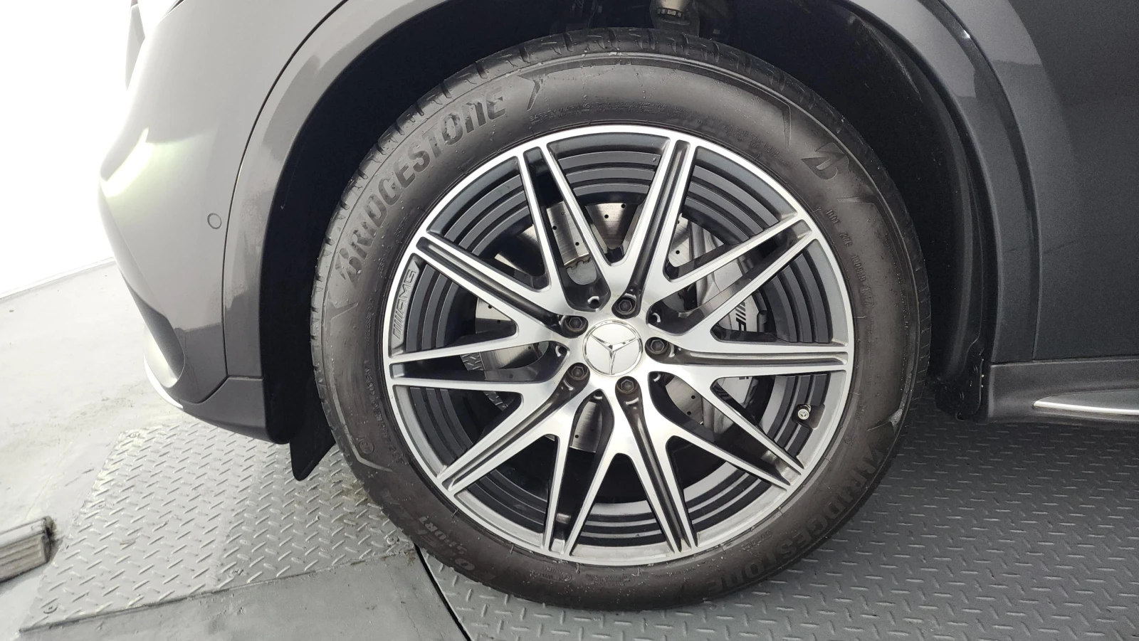 Mercedes-Benz GLC 43 AMG 4MATIC* BURMESTER* HEAD-UP* DISTRONIC* 360 CAM* , снимка 6 - Автомобили и джипове - 54827844