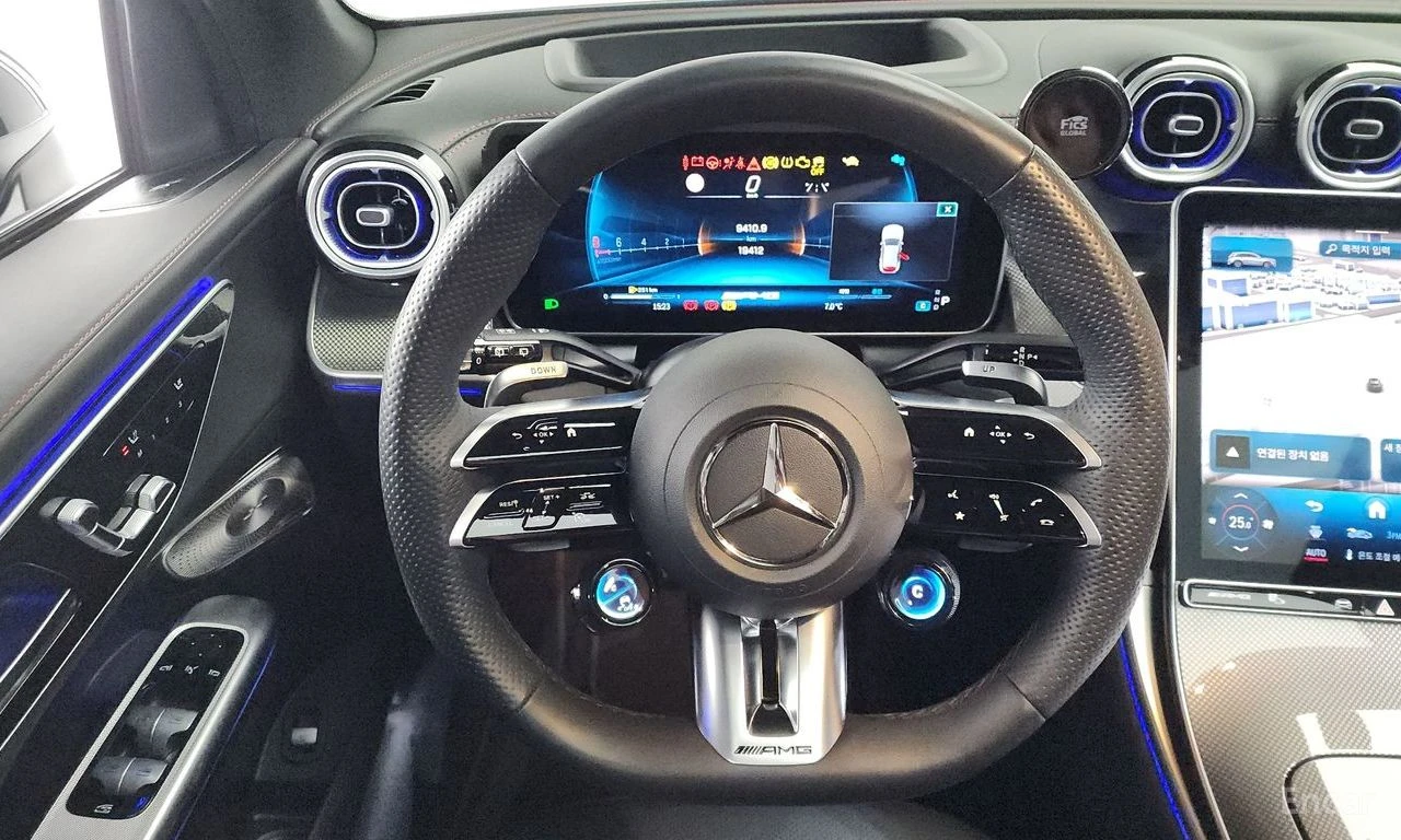 Mercedes-Benz GLC 43 AMG 4MATIC* BURMESTER* HEAD-UP* DISTRONIC* 360 CAM* , снимка 10 - Автомобили и джипове - 54827844