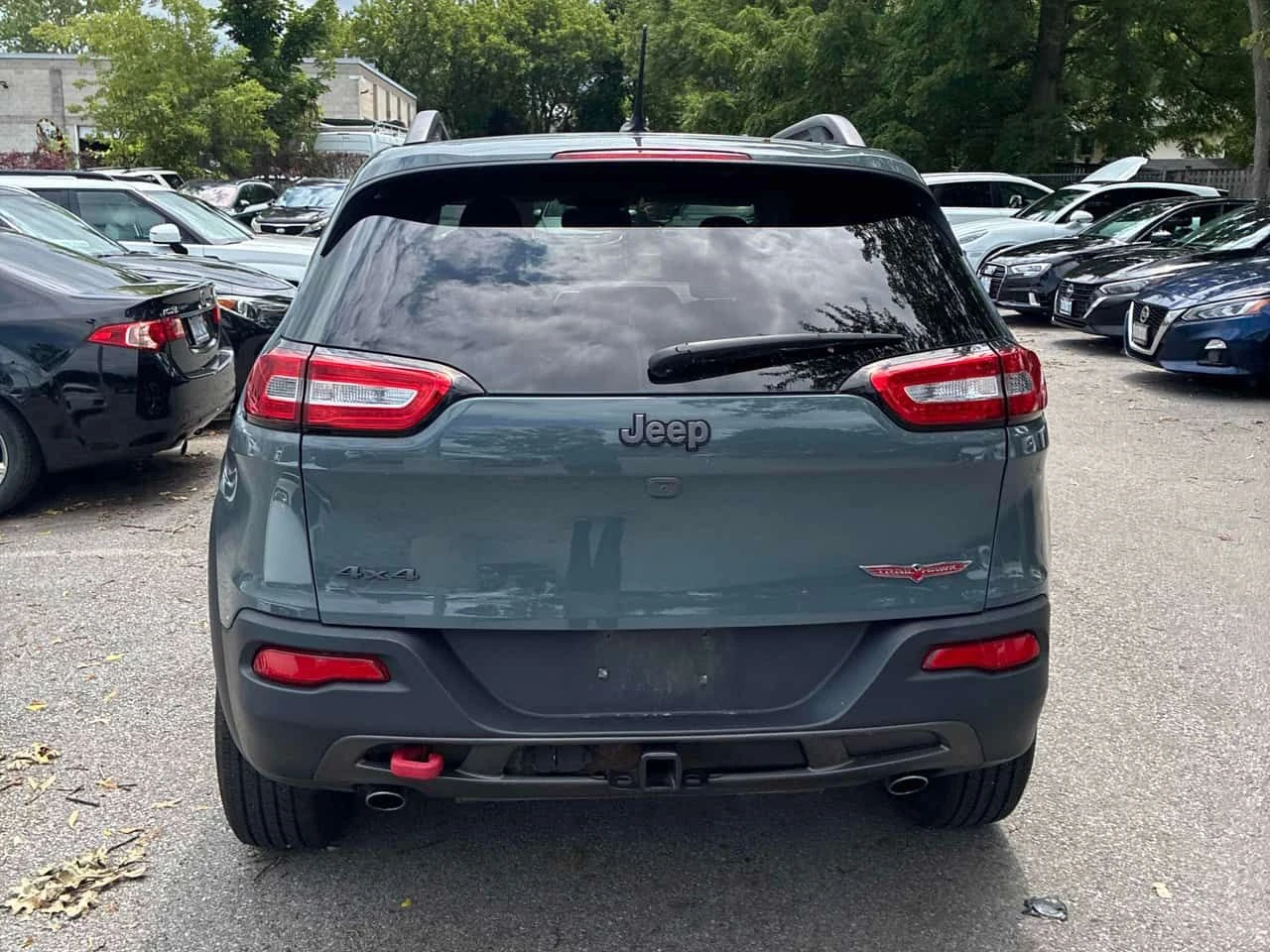 Jeep Cherokee * Trailhawk * CARFAX * БЕЗ ПЪРВОНАЧАЛНА ВНОСКА, снимка 4 - Автомобили и джипове - 55398020