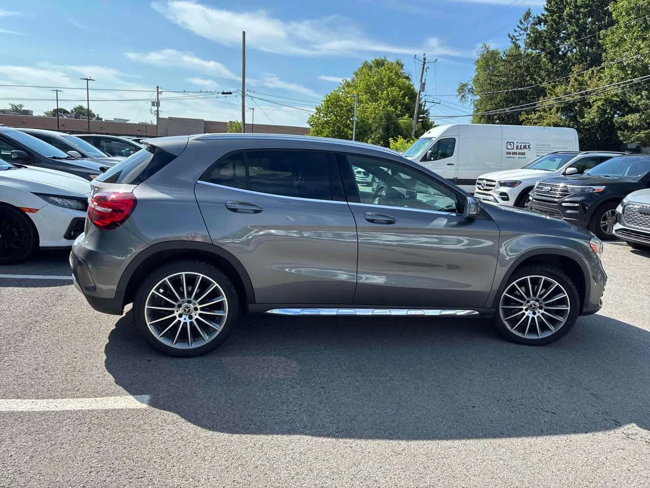 Mercedes-Benz GLA 250 ГЛАВНО ПРЕДСТАВИТЕЛСТВО НА MERCEDES, снимка 3 - Автомобили и джипове - 55468451