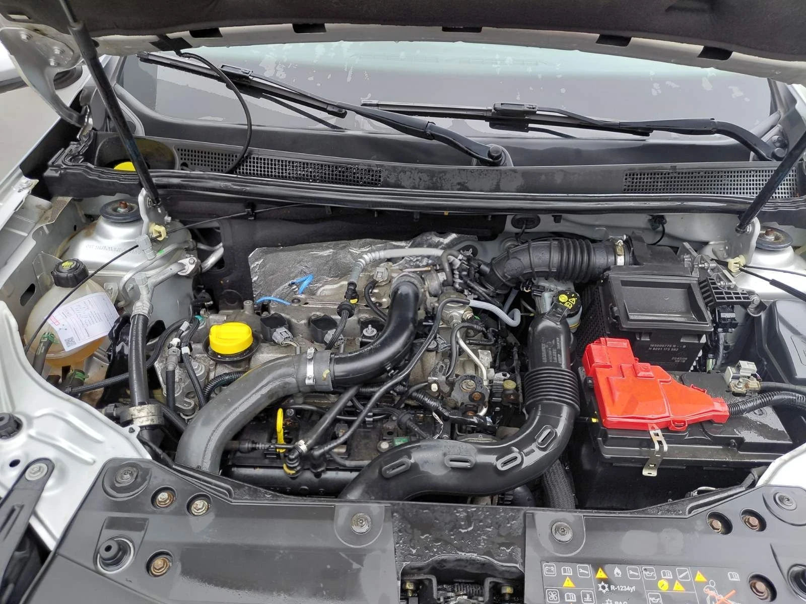 Dacia Duster 1.2, снимка 11 - Автомобили и джипове - 55646267