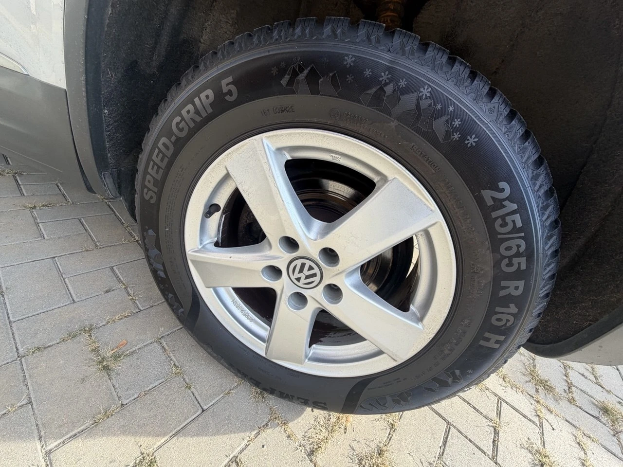 VW Tiguan 1.4 TSI, снимка 9 - Автомобили и джипове - 56221565
