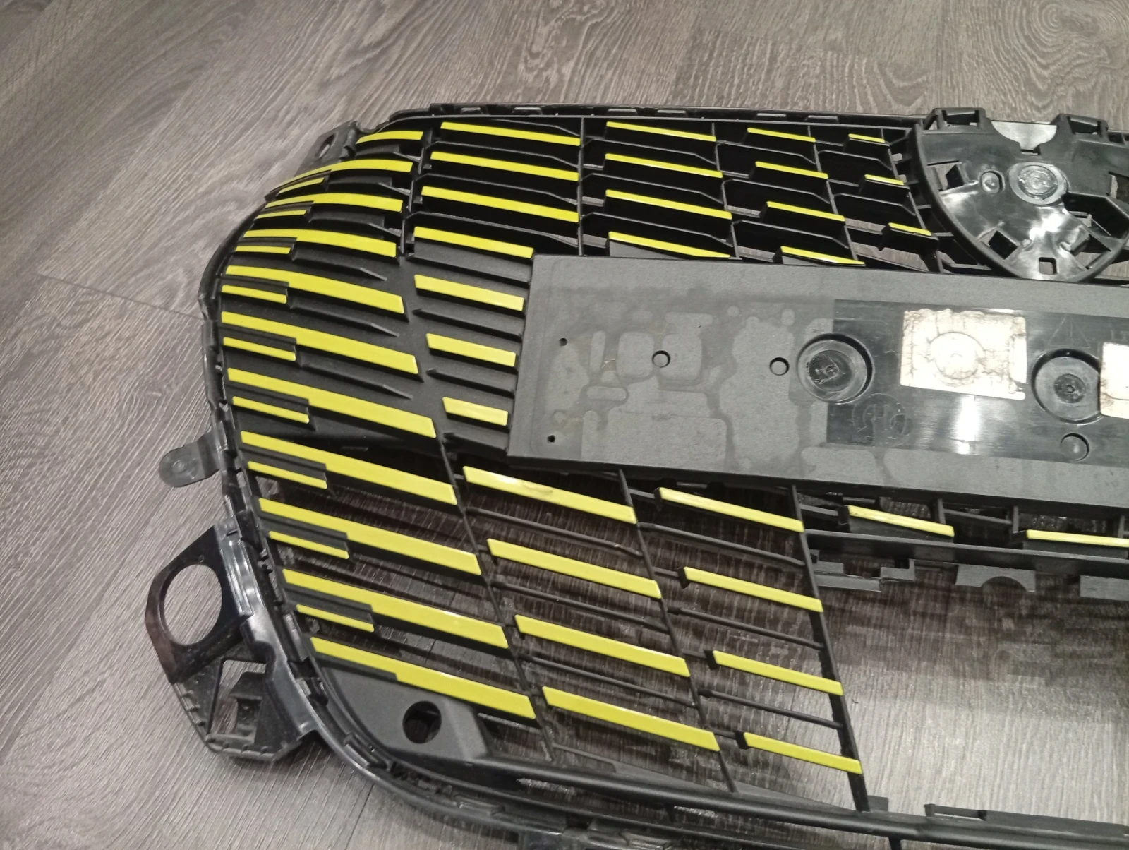 ������� �� ���� 208 2024-2025� ���� | Mobile.bg � ����������� 6